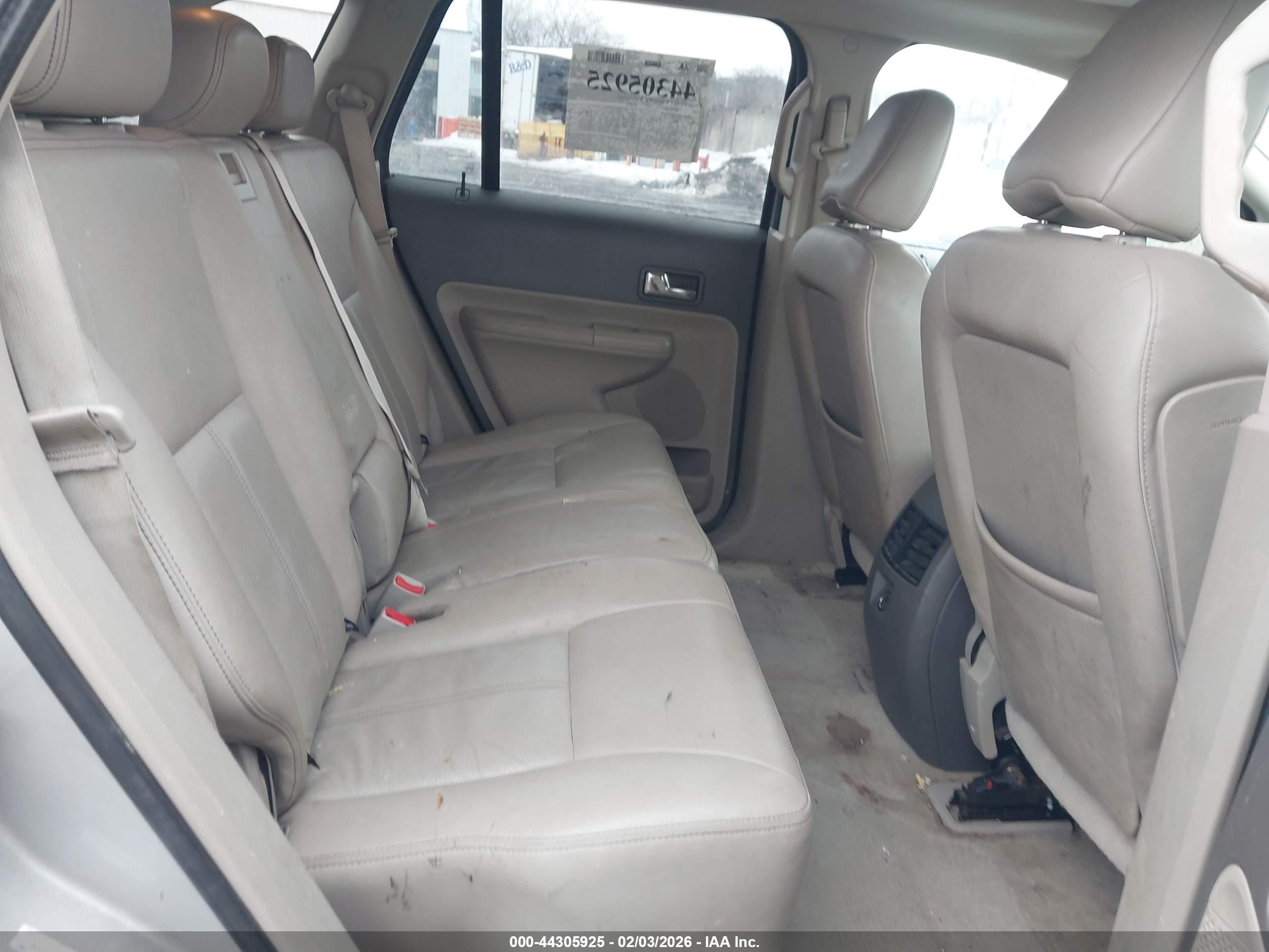 FORD EDGE image 8