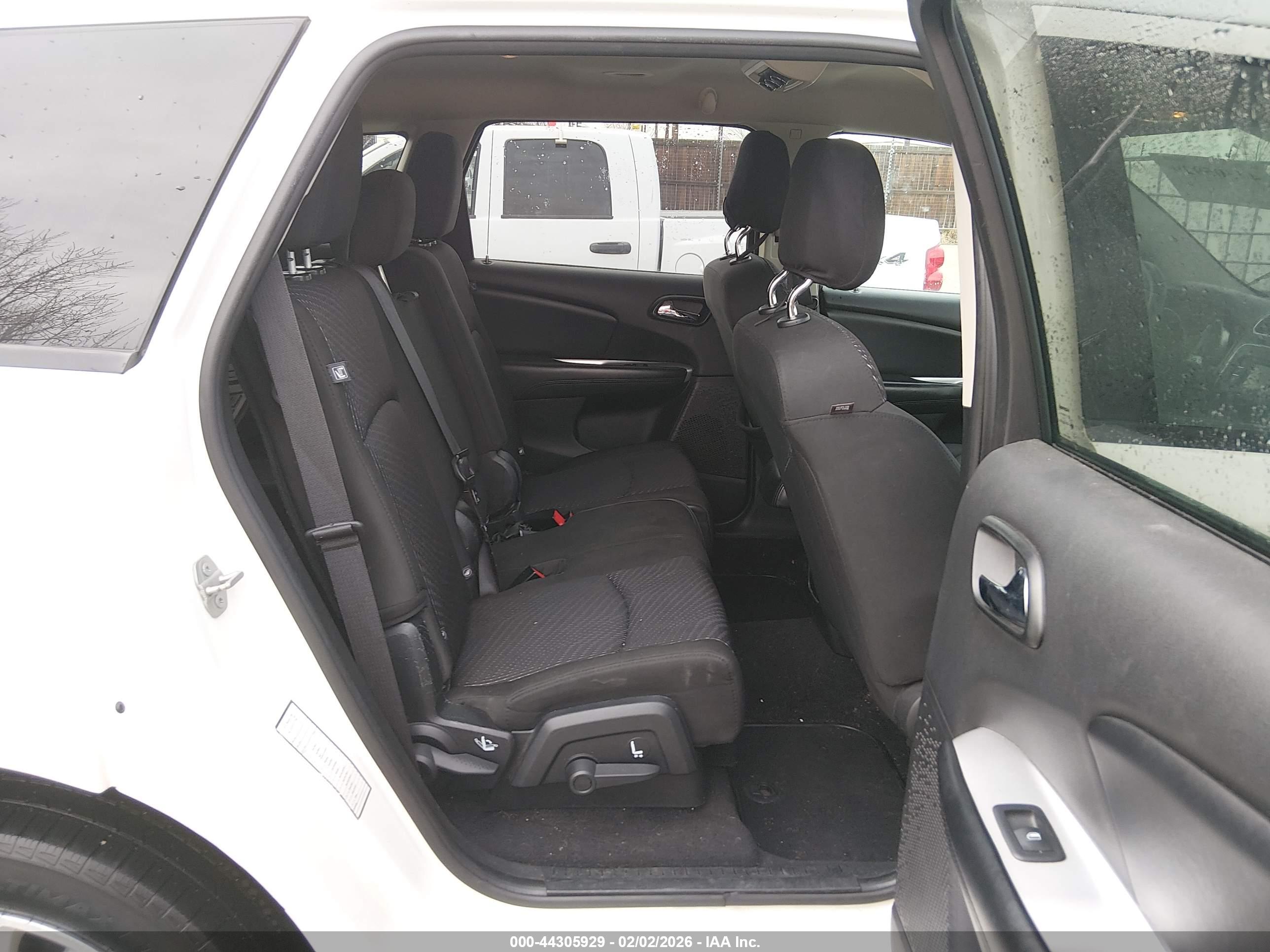 DODGE JOURNEY image 8