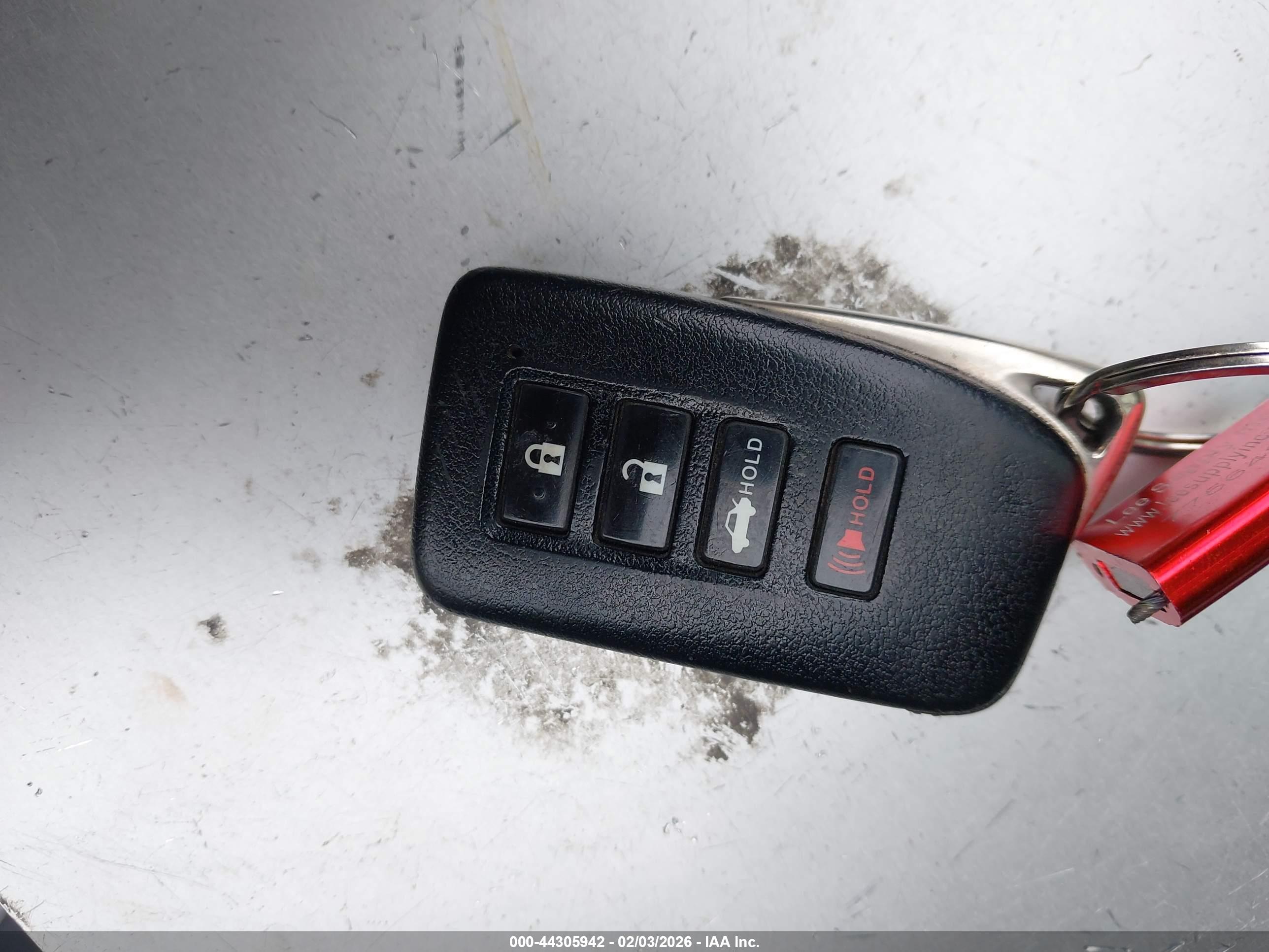 LEXUS IS image 11
