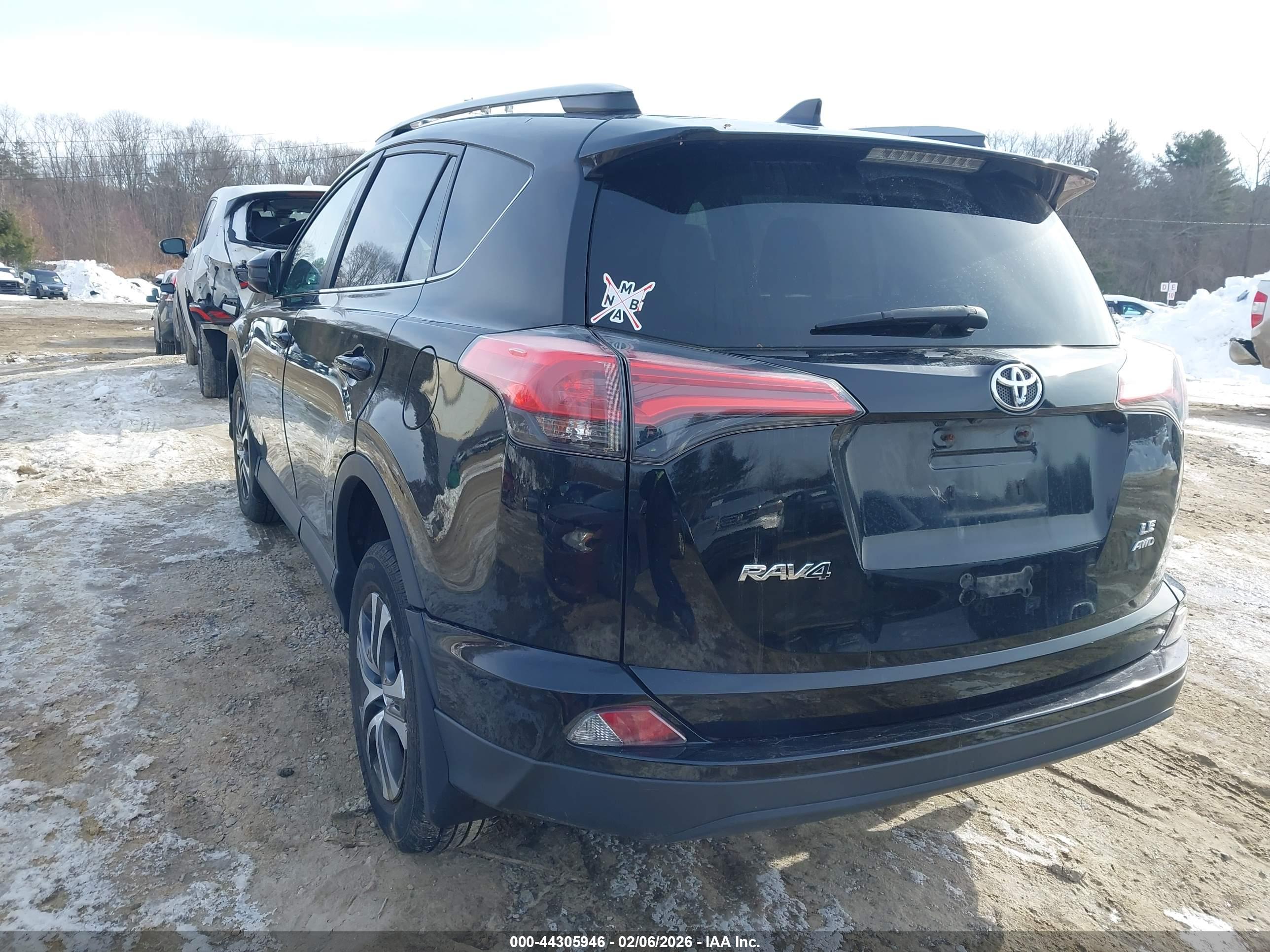 TOYOTA RAV4 image 3