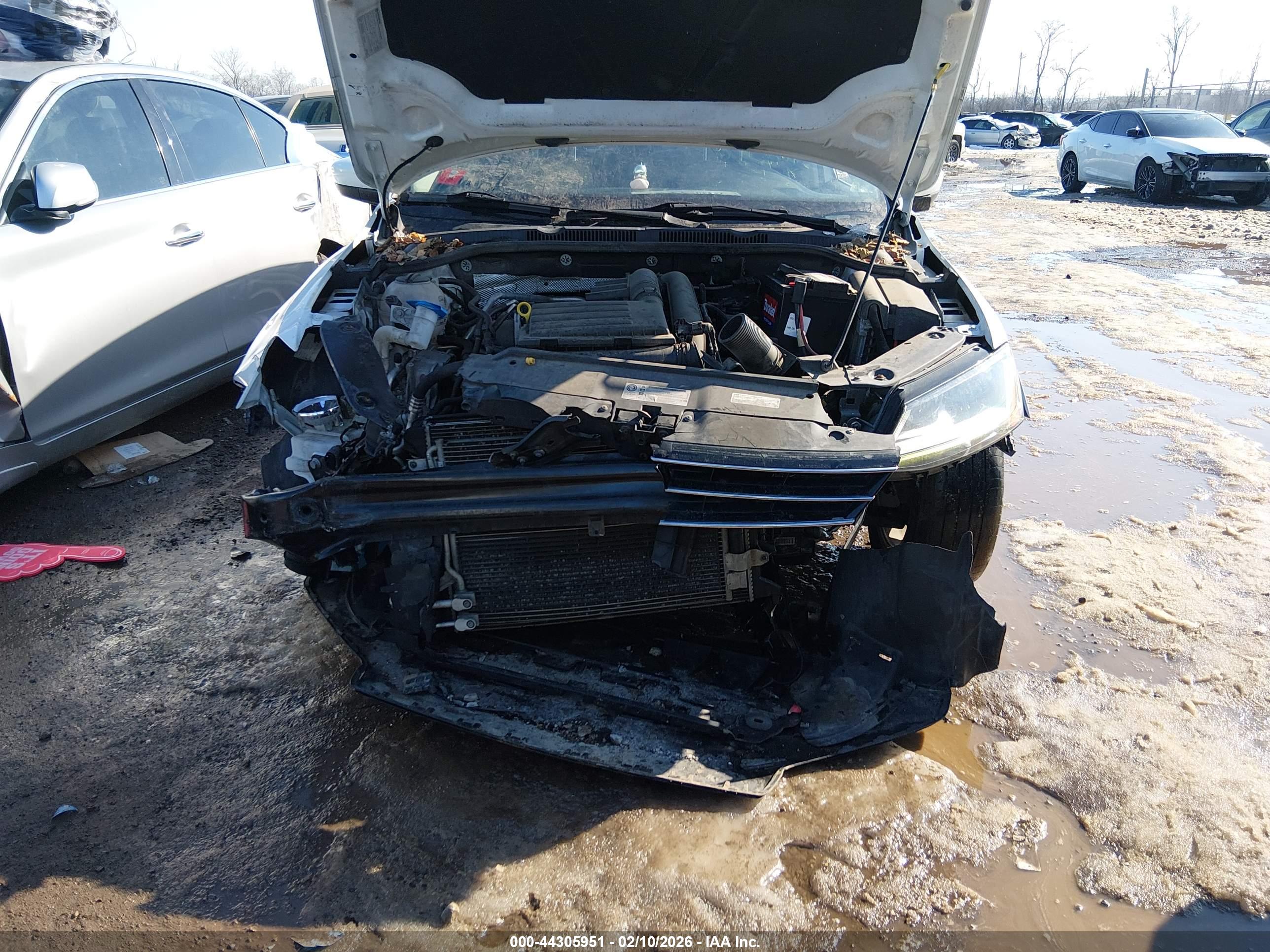 VOLKSWAGEN JETTA image 6