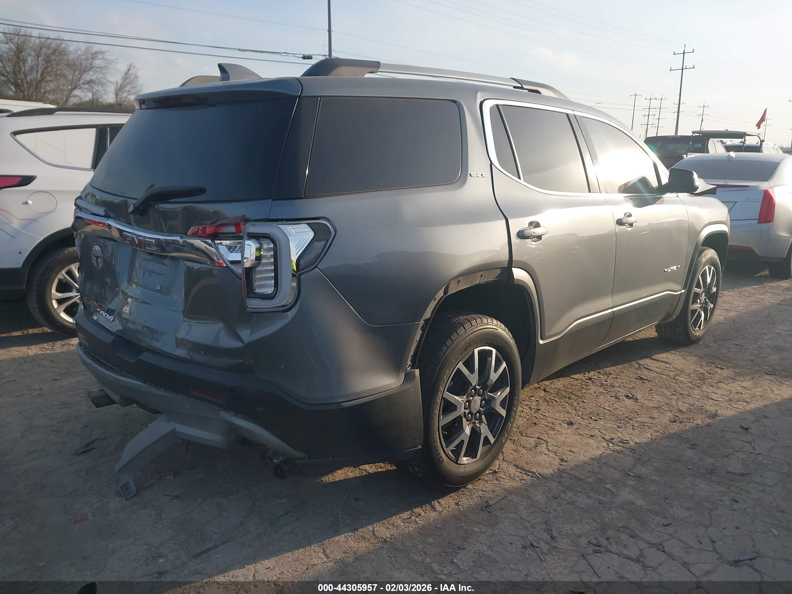 GMC ACADIA image 4