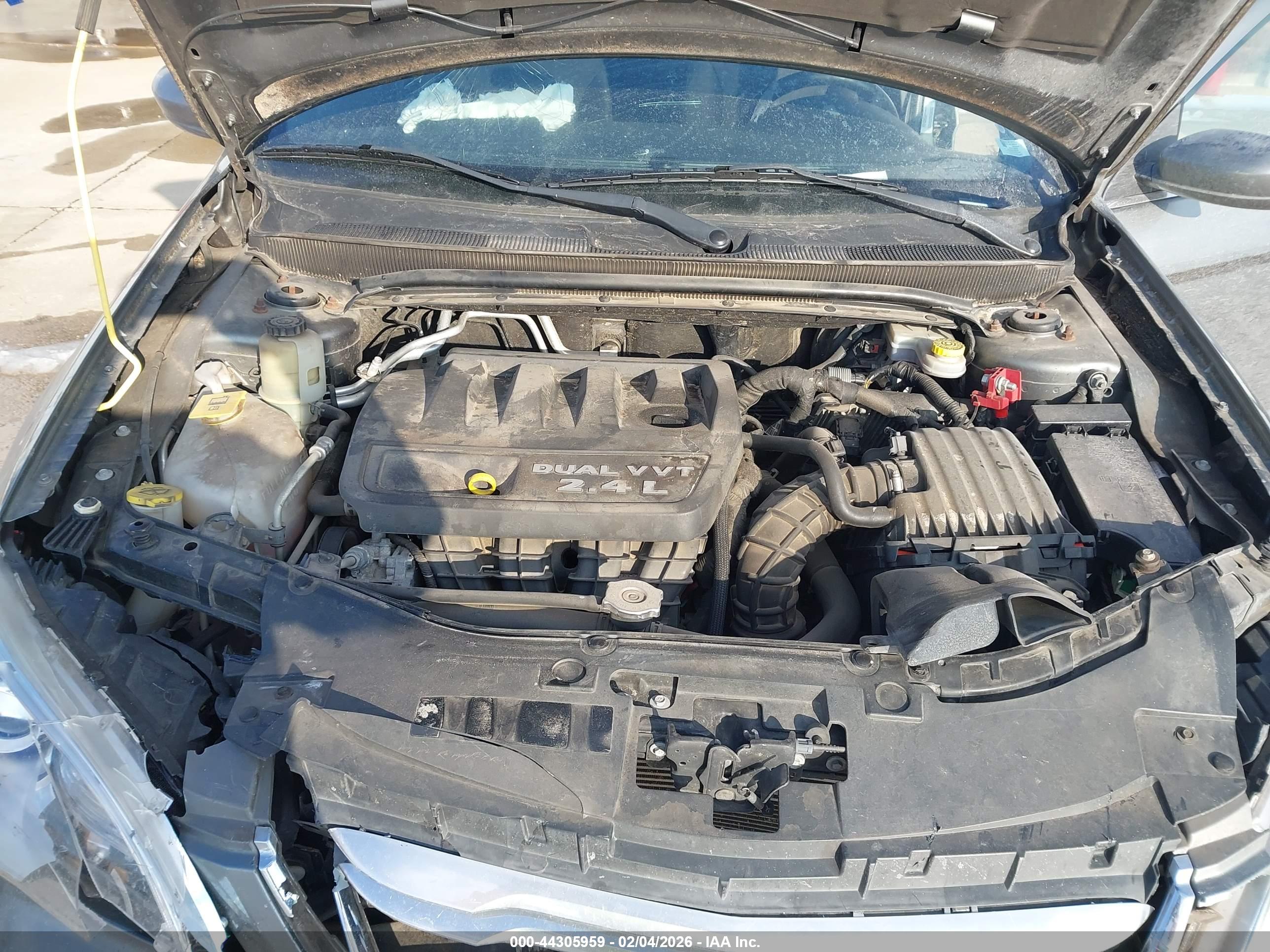 CHRYSLER 200 image 10