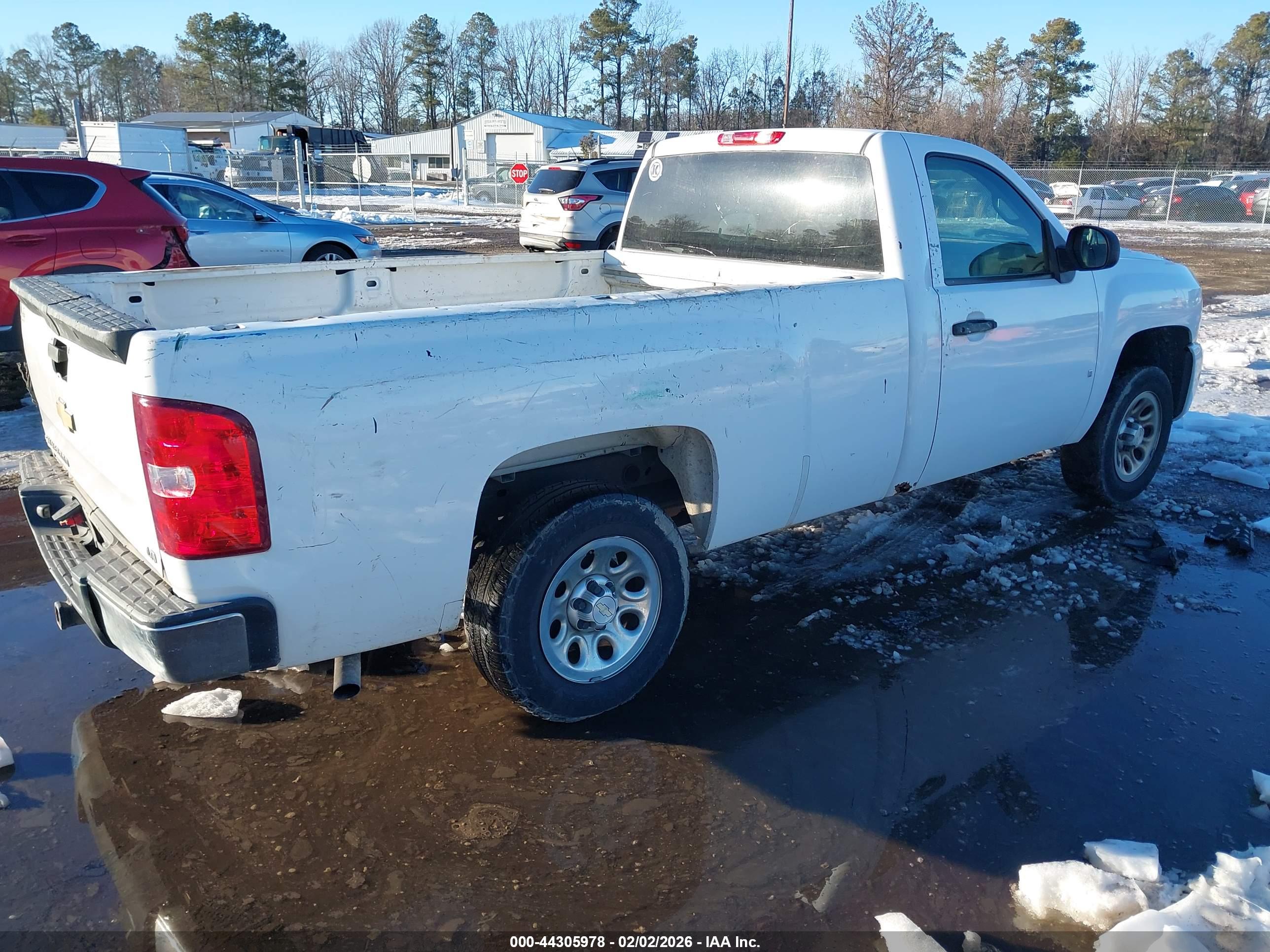 CHEVROLET SILVERADO image 4