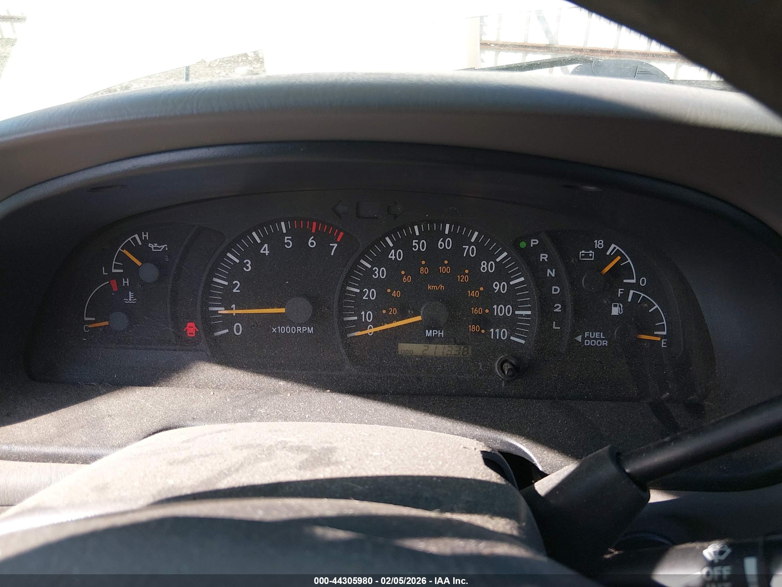 TOYOTA TUNDRA image 7
