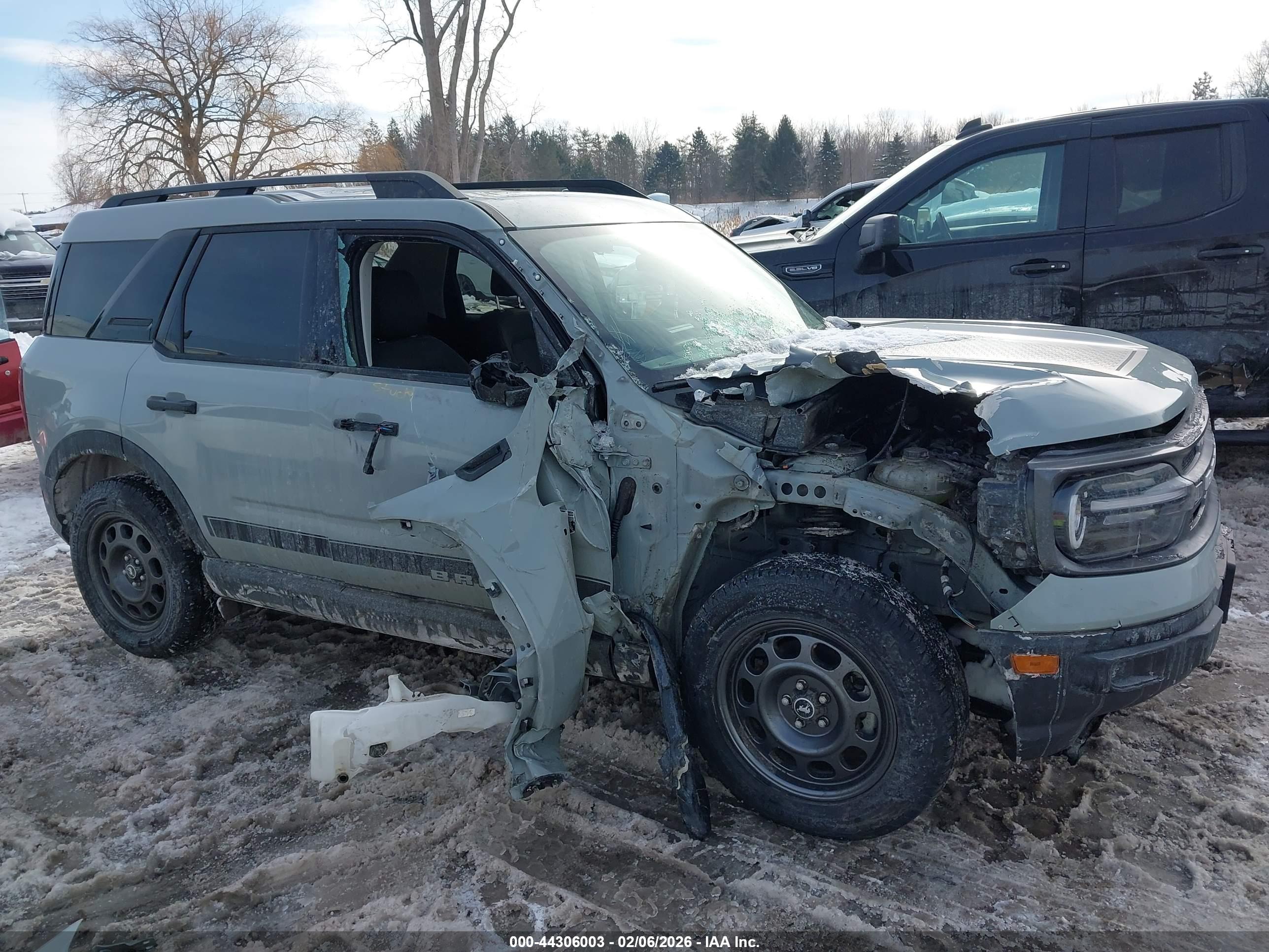 FORD BRONCO image 6