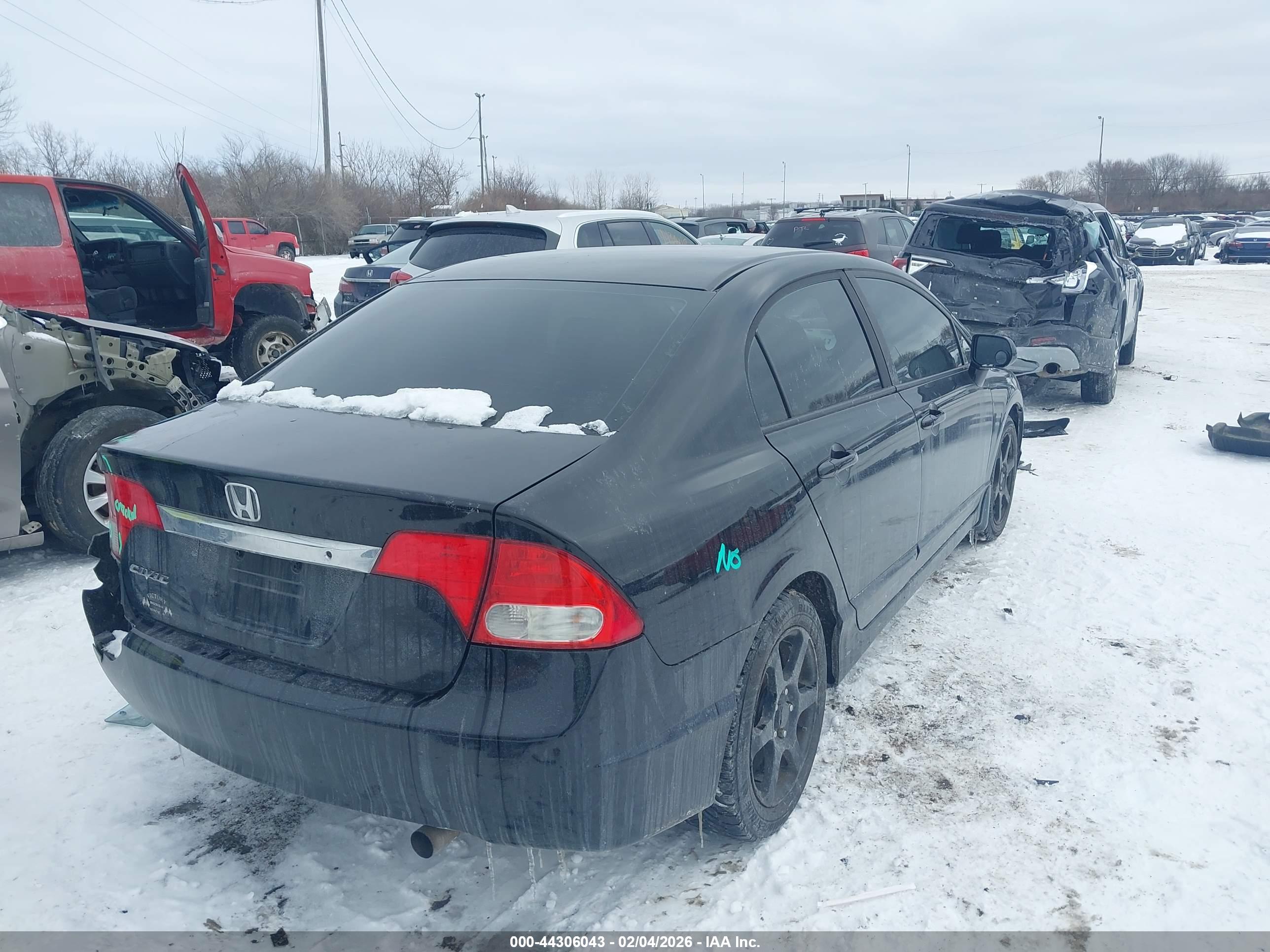HONDA CIVIC image 4