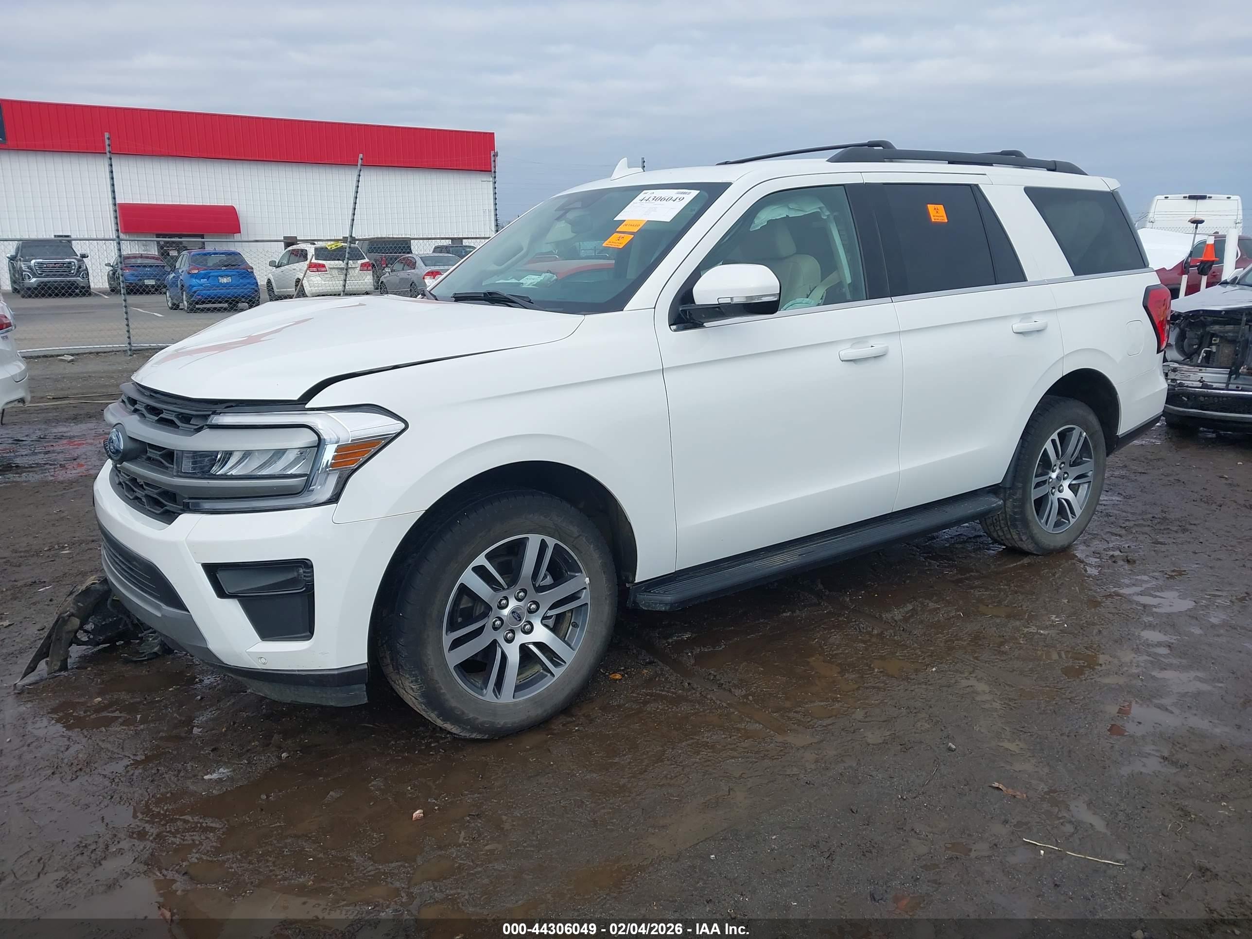 FORD EXPEDITION image 2