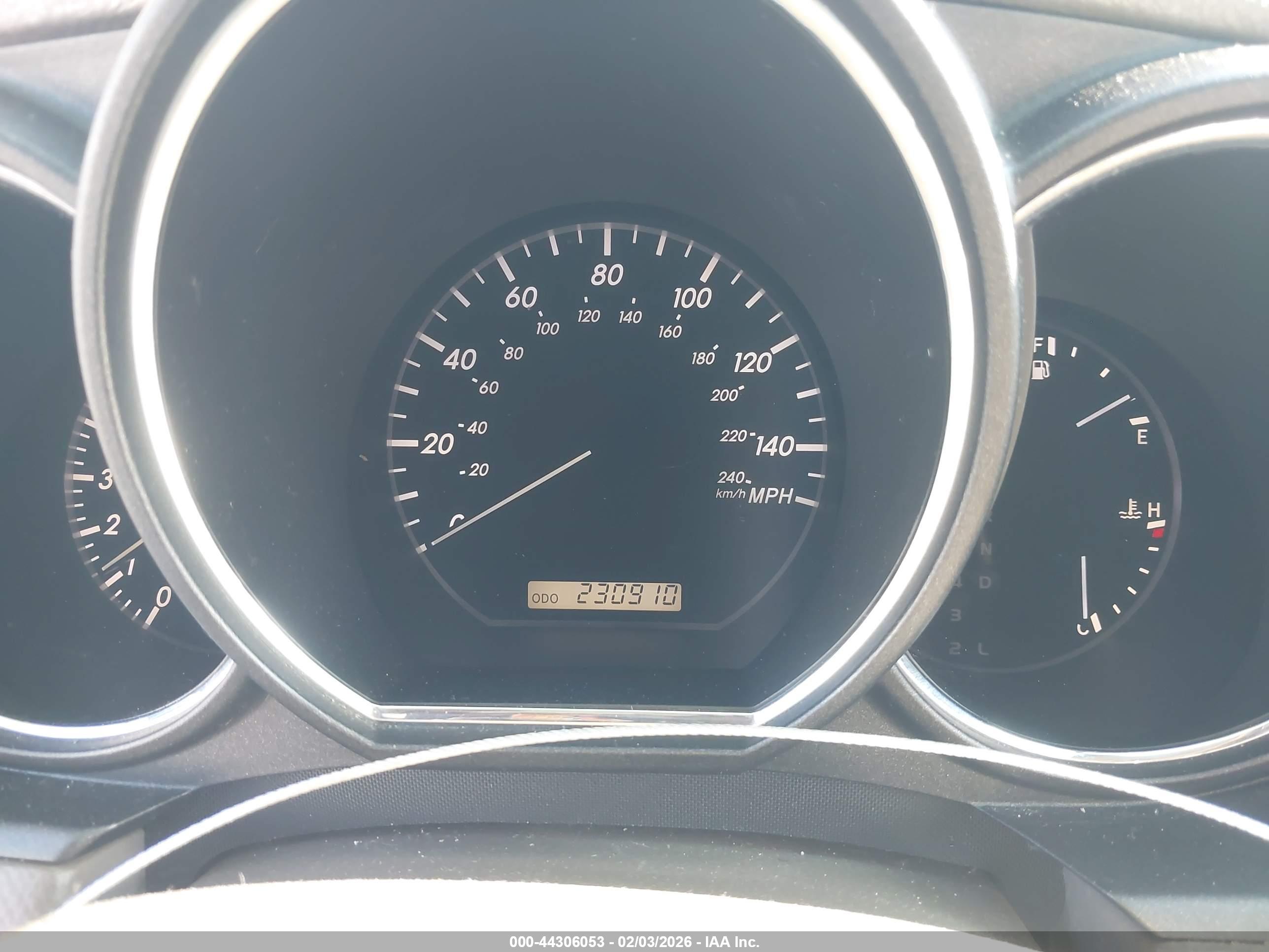 LEXUS RX image 7
