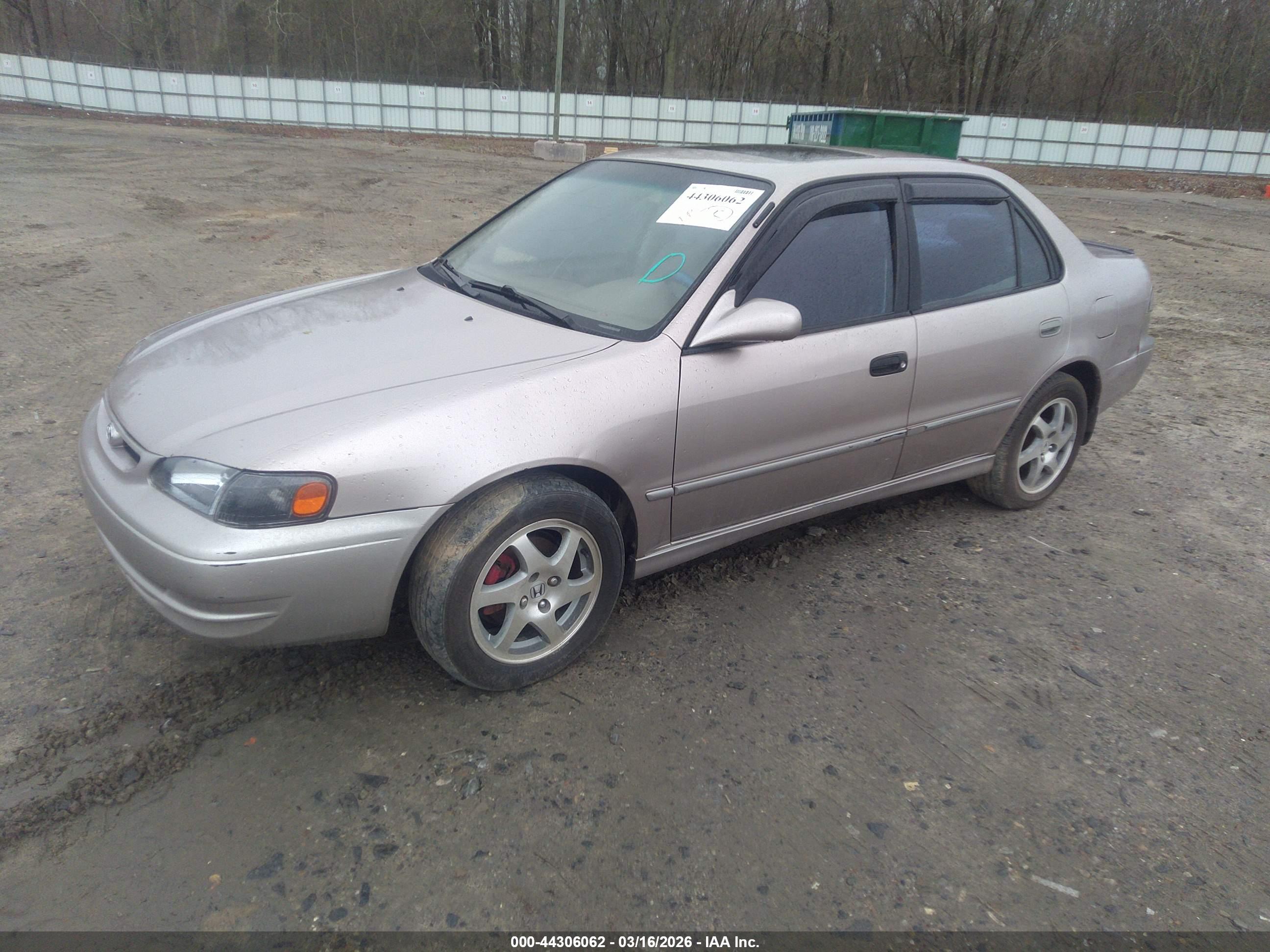 TOYOTA COROLLA image 2