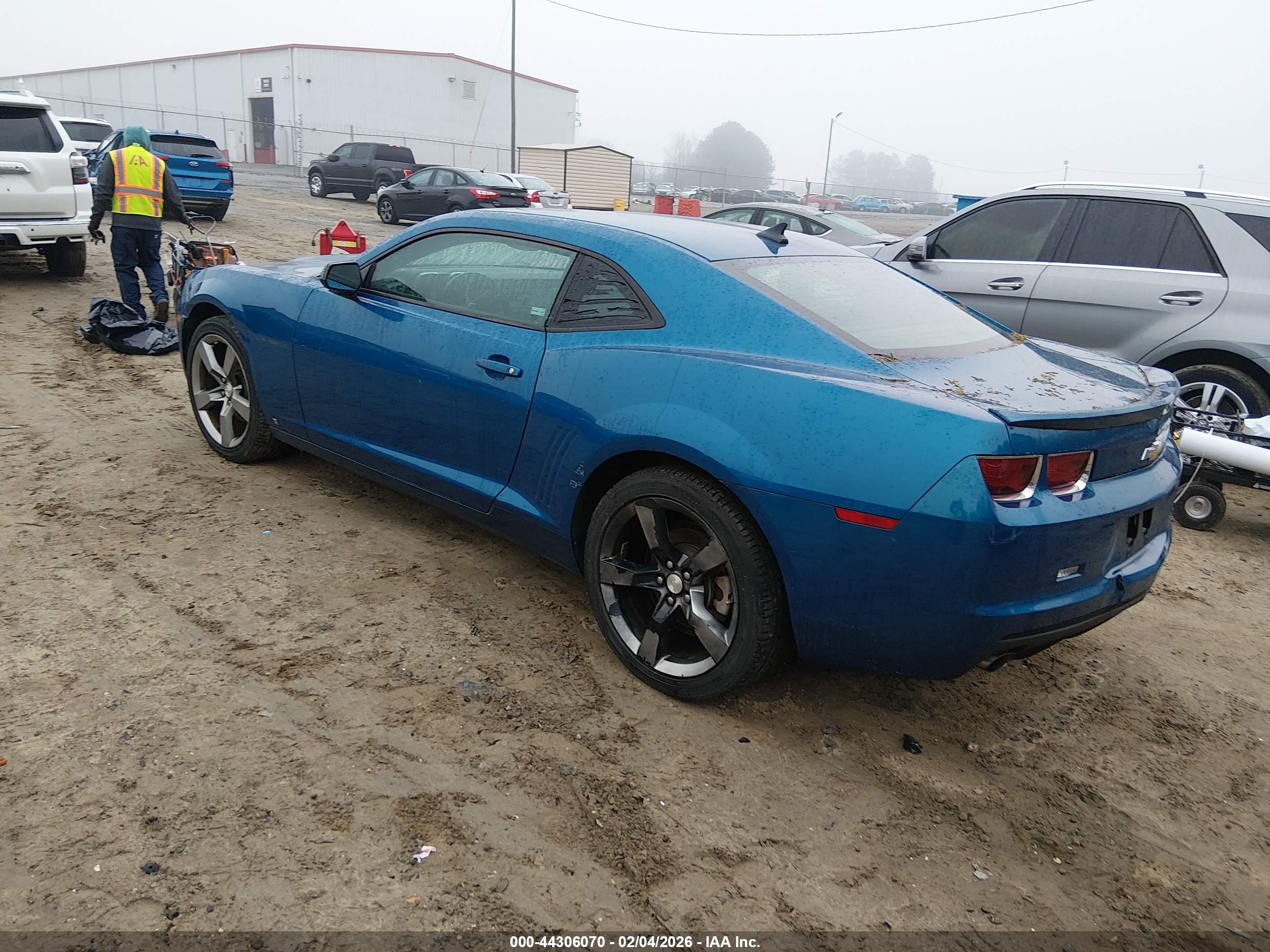 CHEVROLET CAMARO image 3