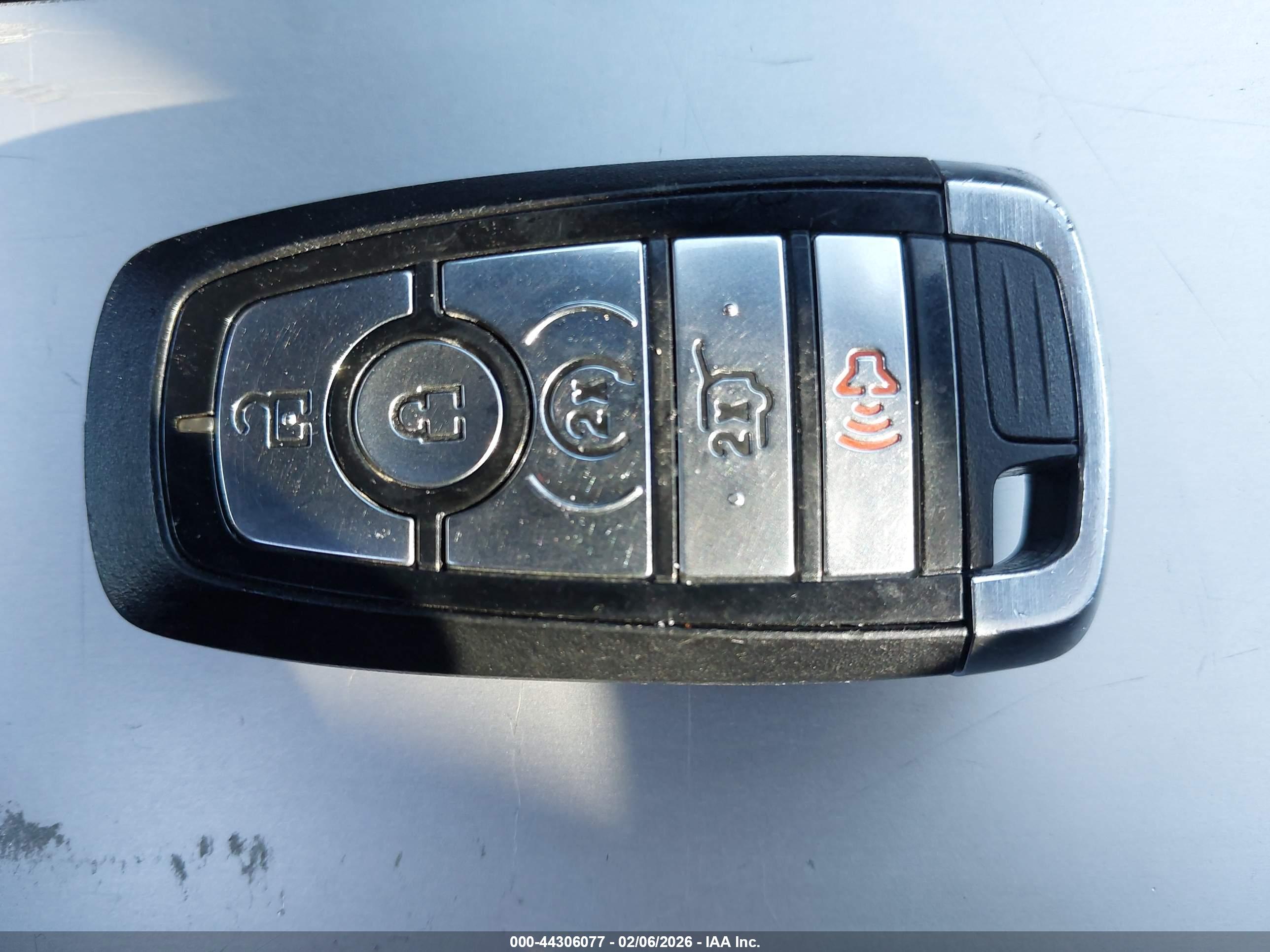 FORD EXPLORER image 11
