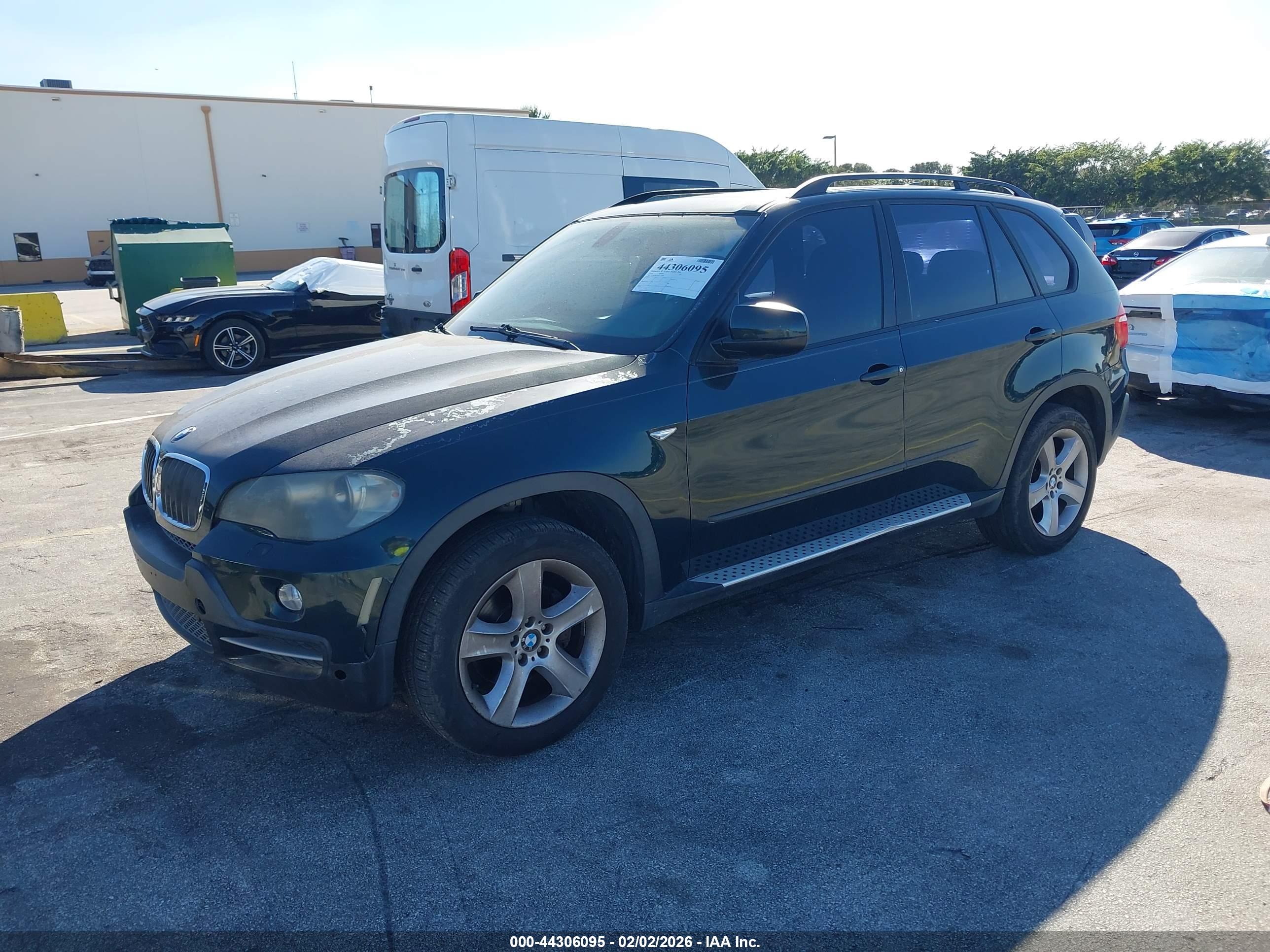 BMW X5 image 2