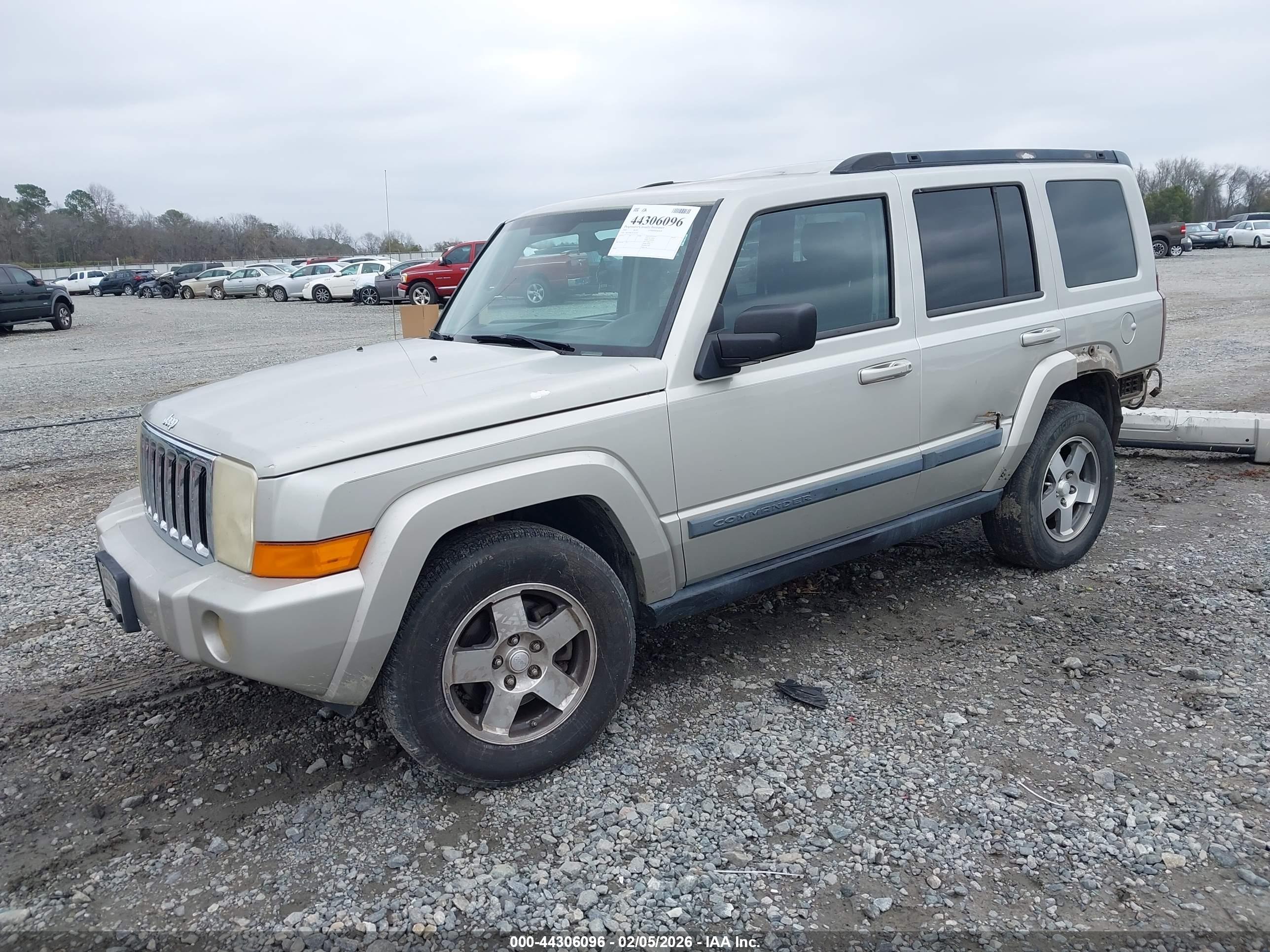 JEEP COMMANDER image 2