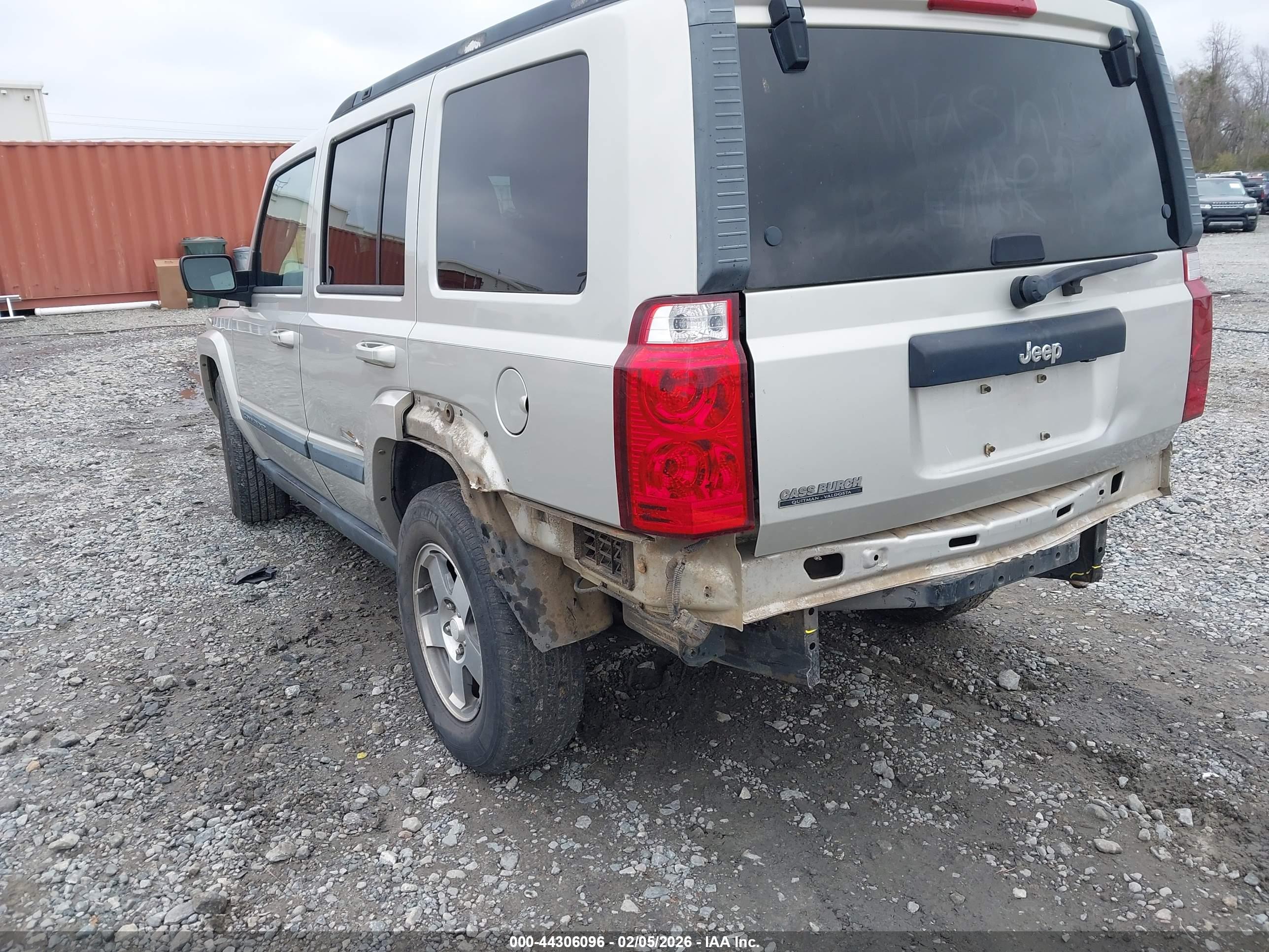 JEEP COMMANDER image 6