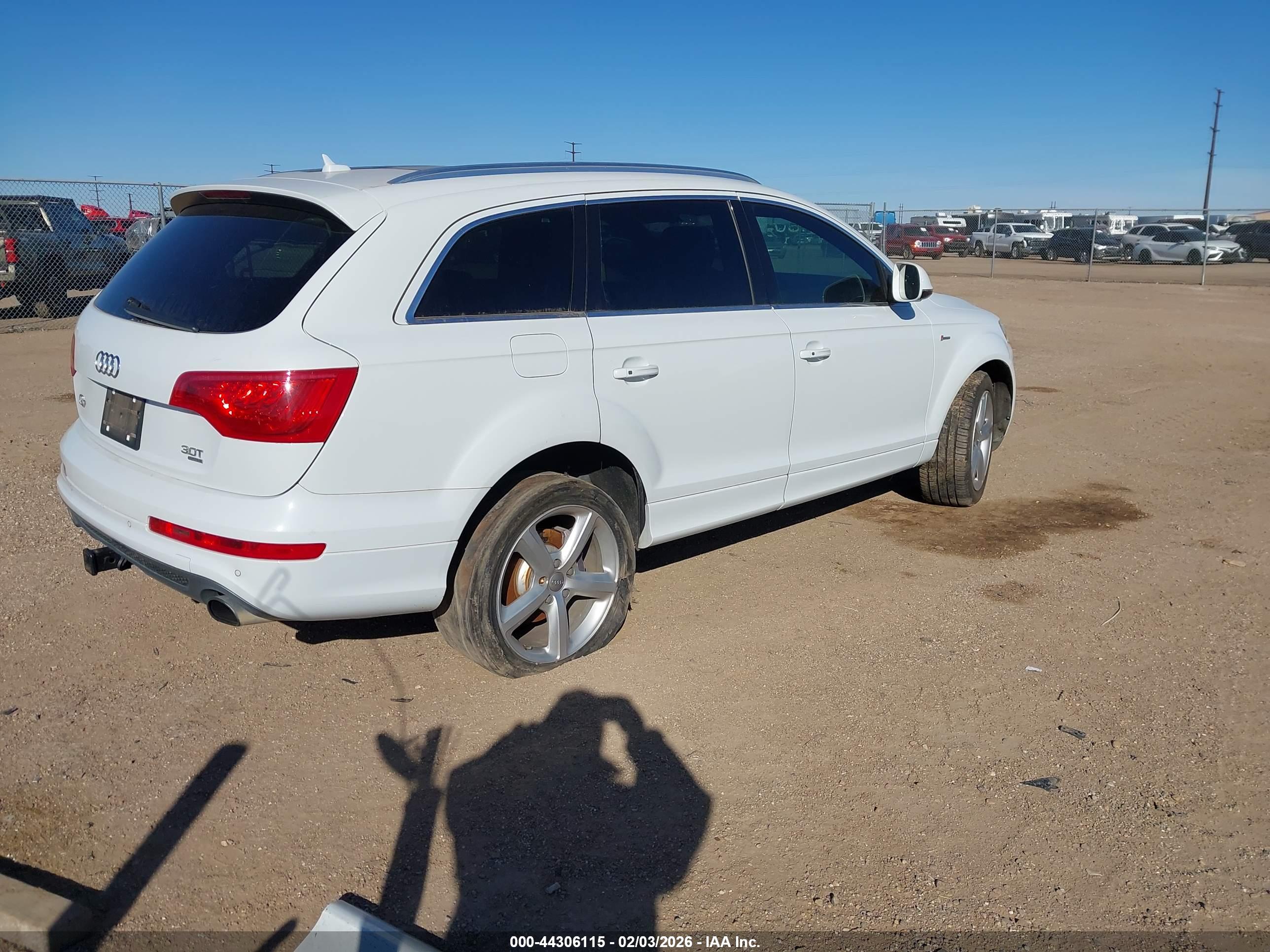AUDI Q7 image 4