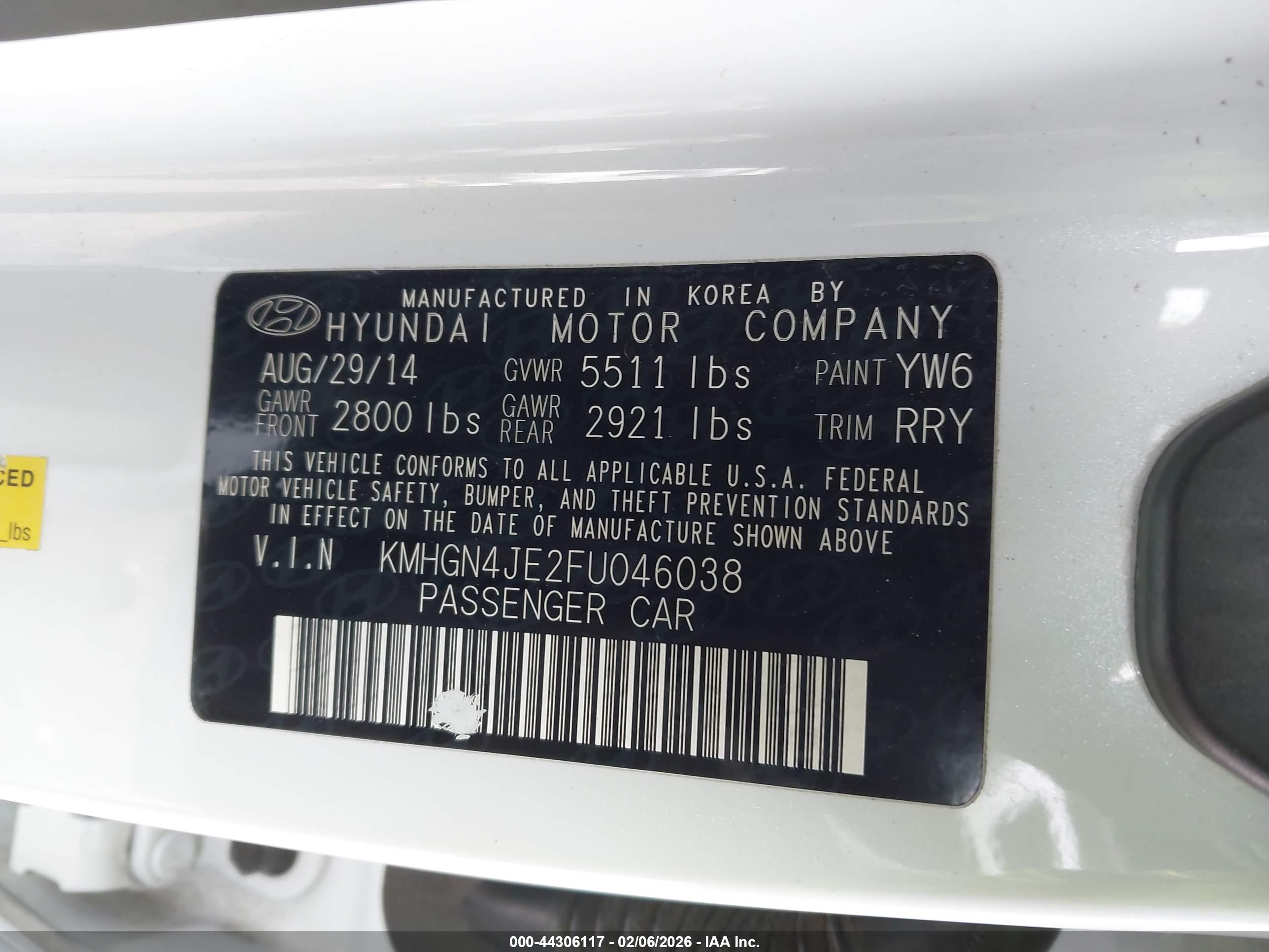 HYUNDAI GENESIS image 9