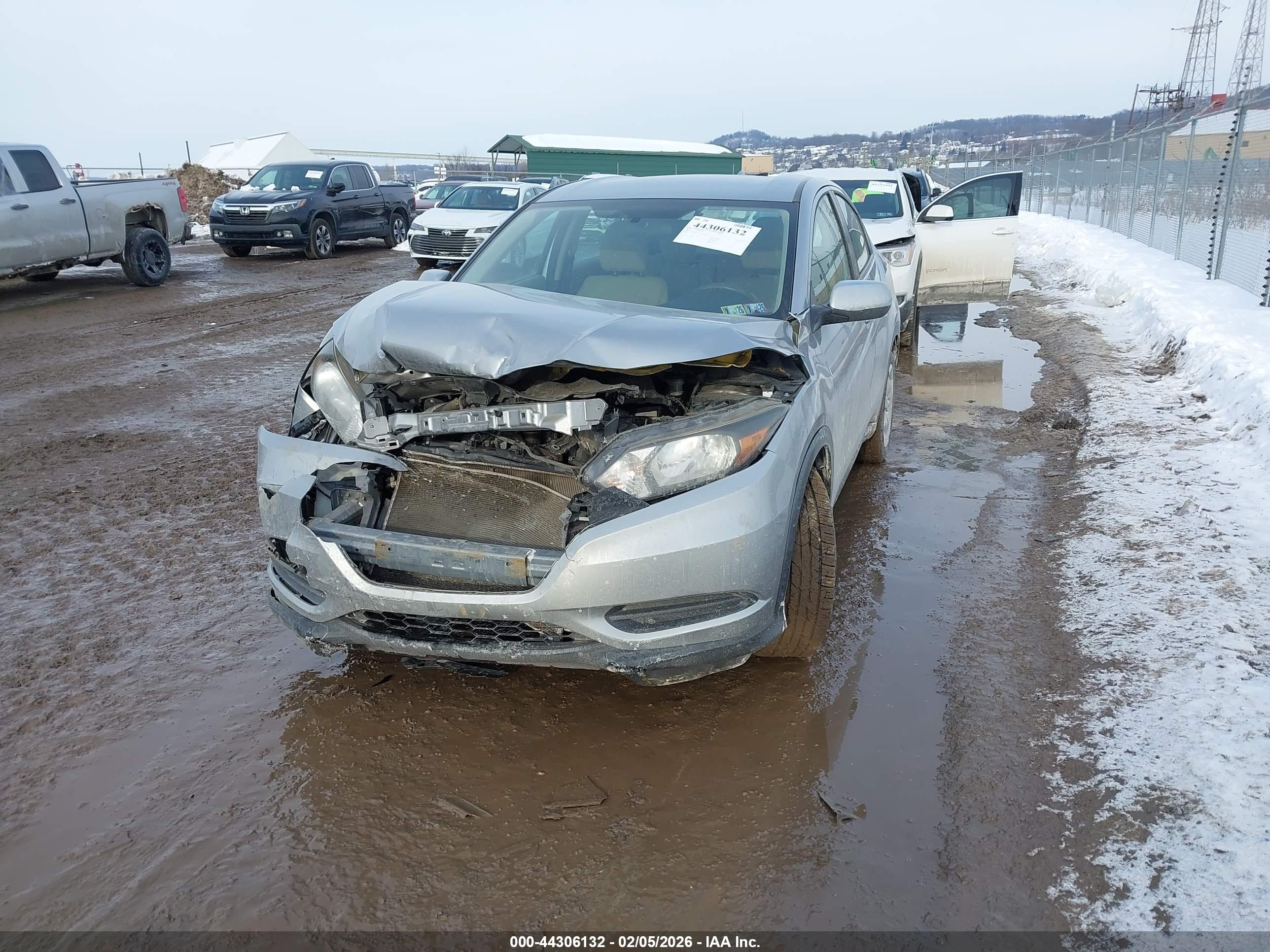 HONDA HR-V image 2