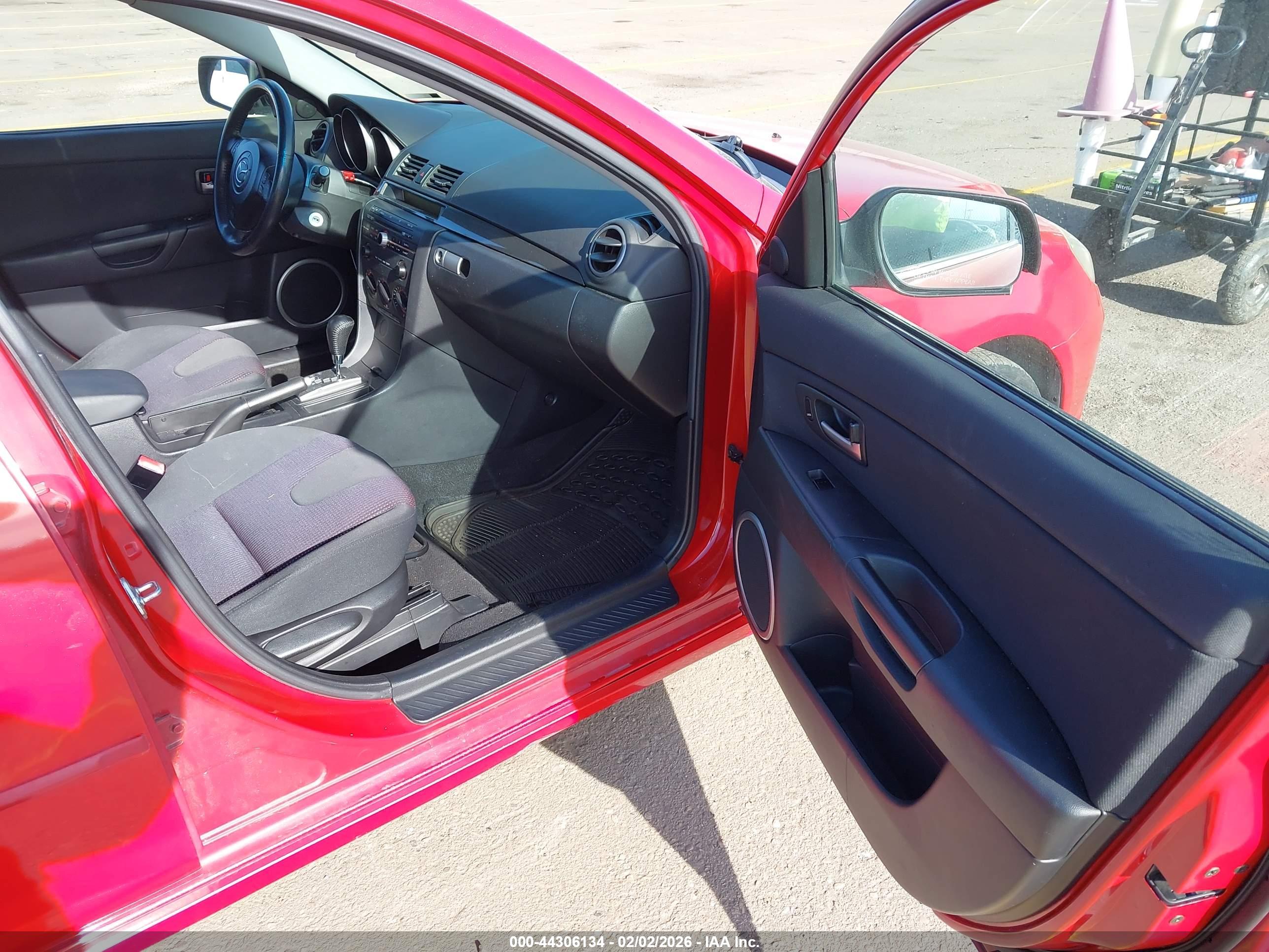 MAZDA MAZDA3 image 5