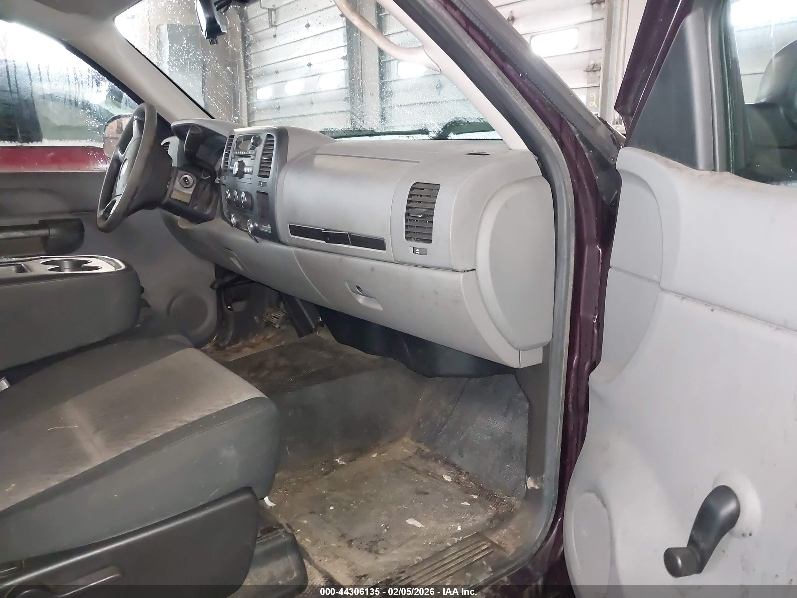 GMC SIERRA image 5