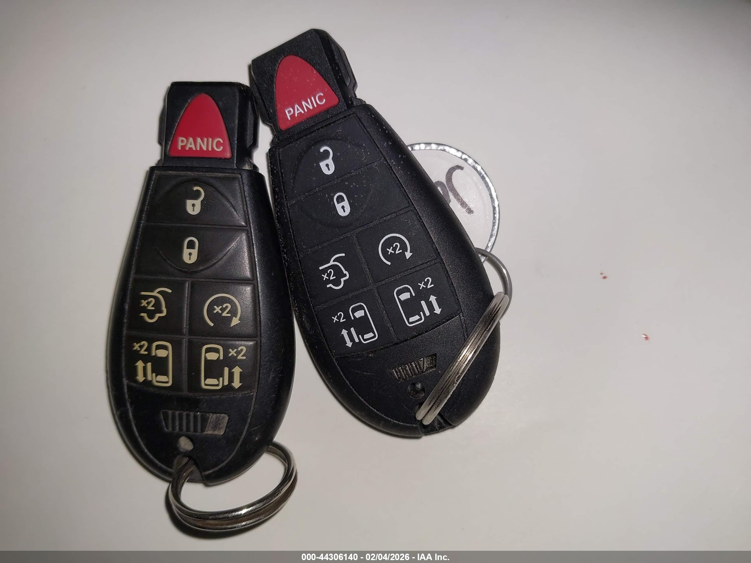 CHRYSLER TOWN image 11