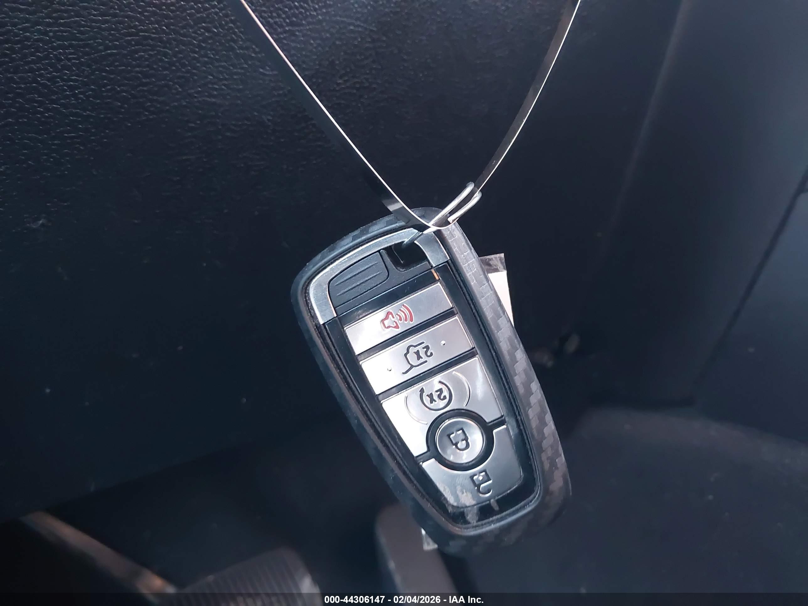 FORD EXPLORER image 11