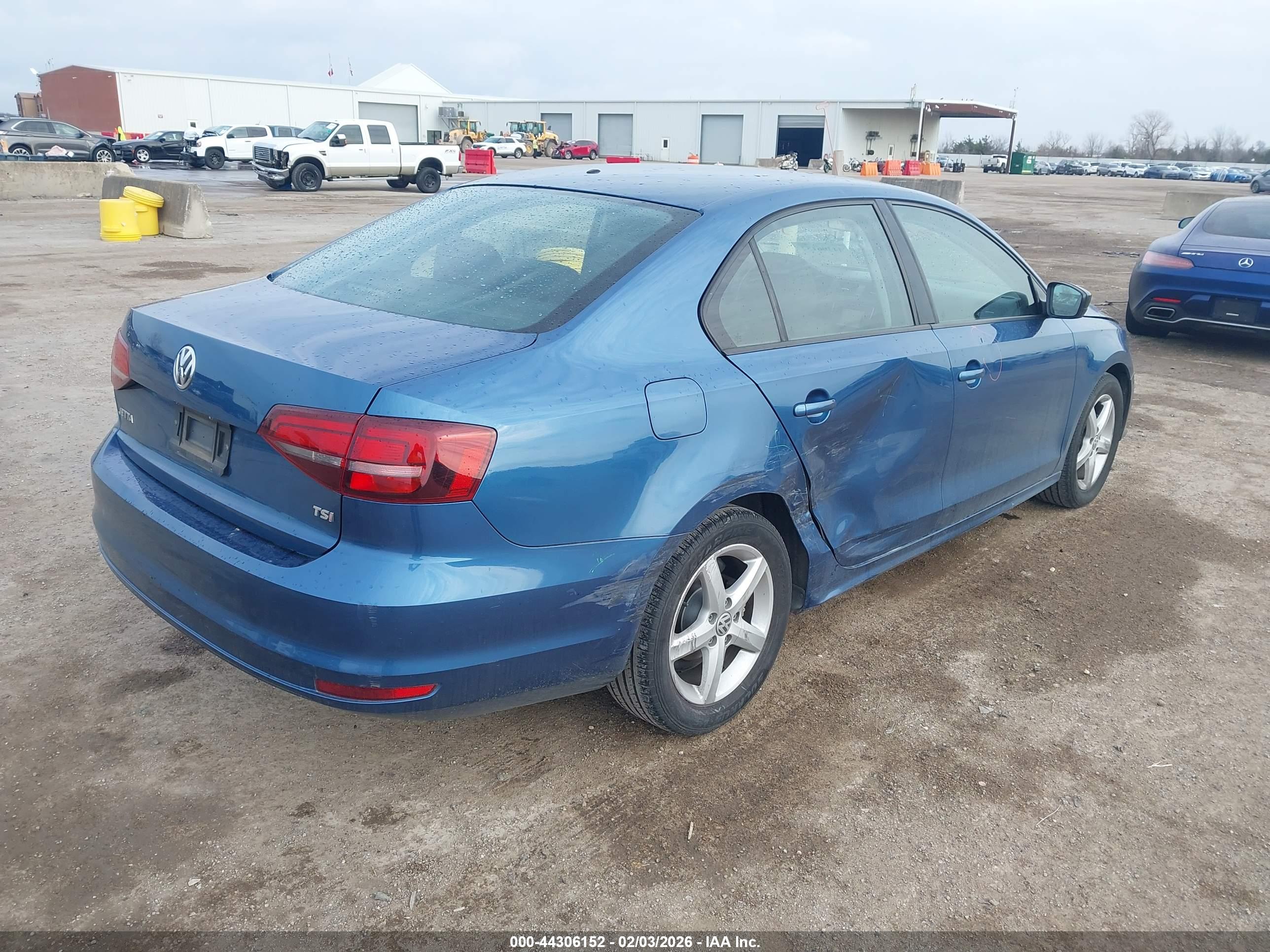 VOLKSWAGEN JETTA image 4
