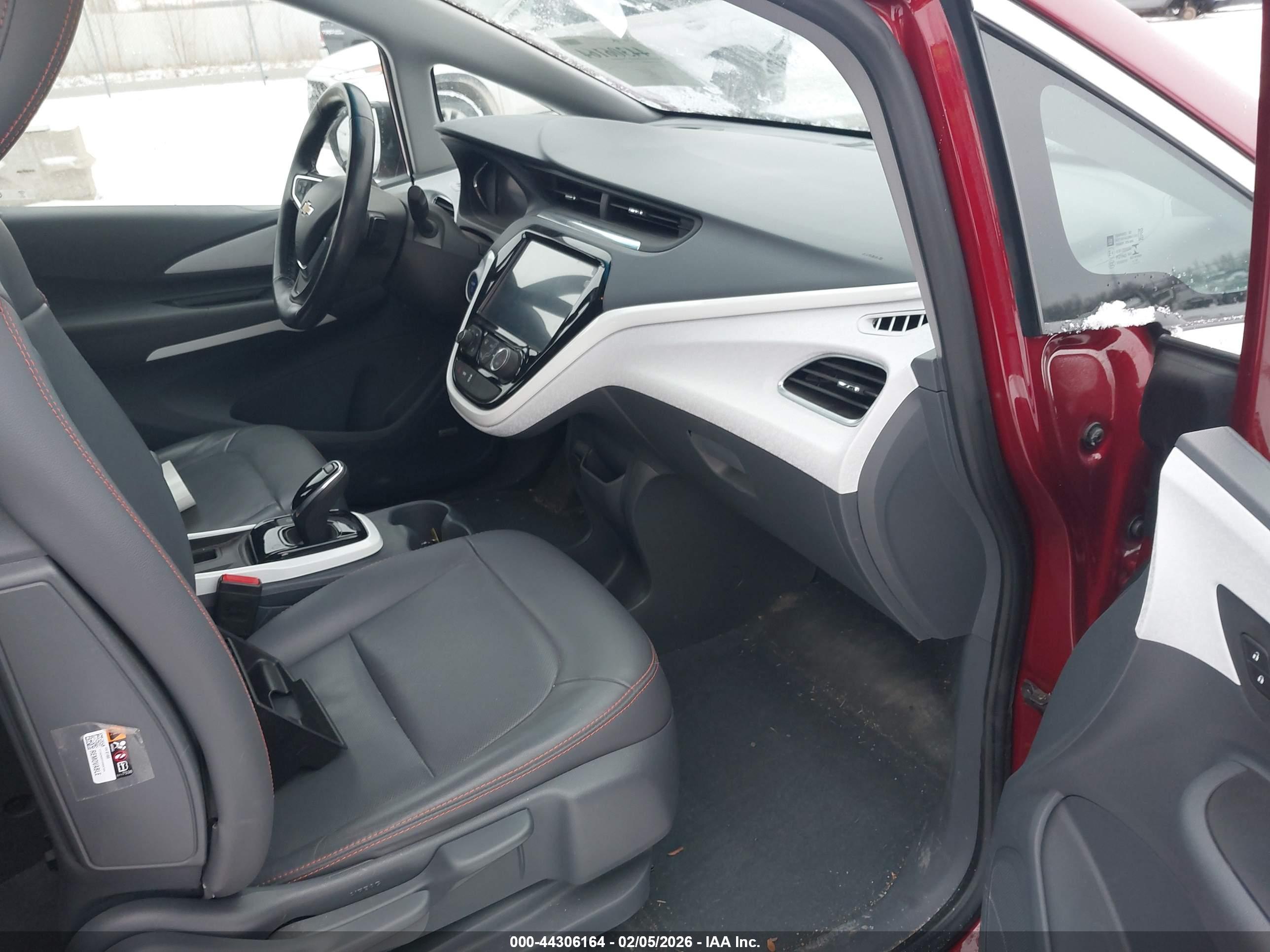 CHEVROLET BOLT image 5
