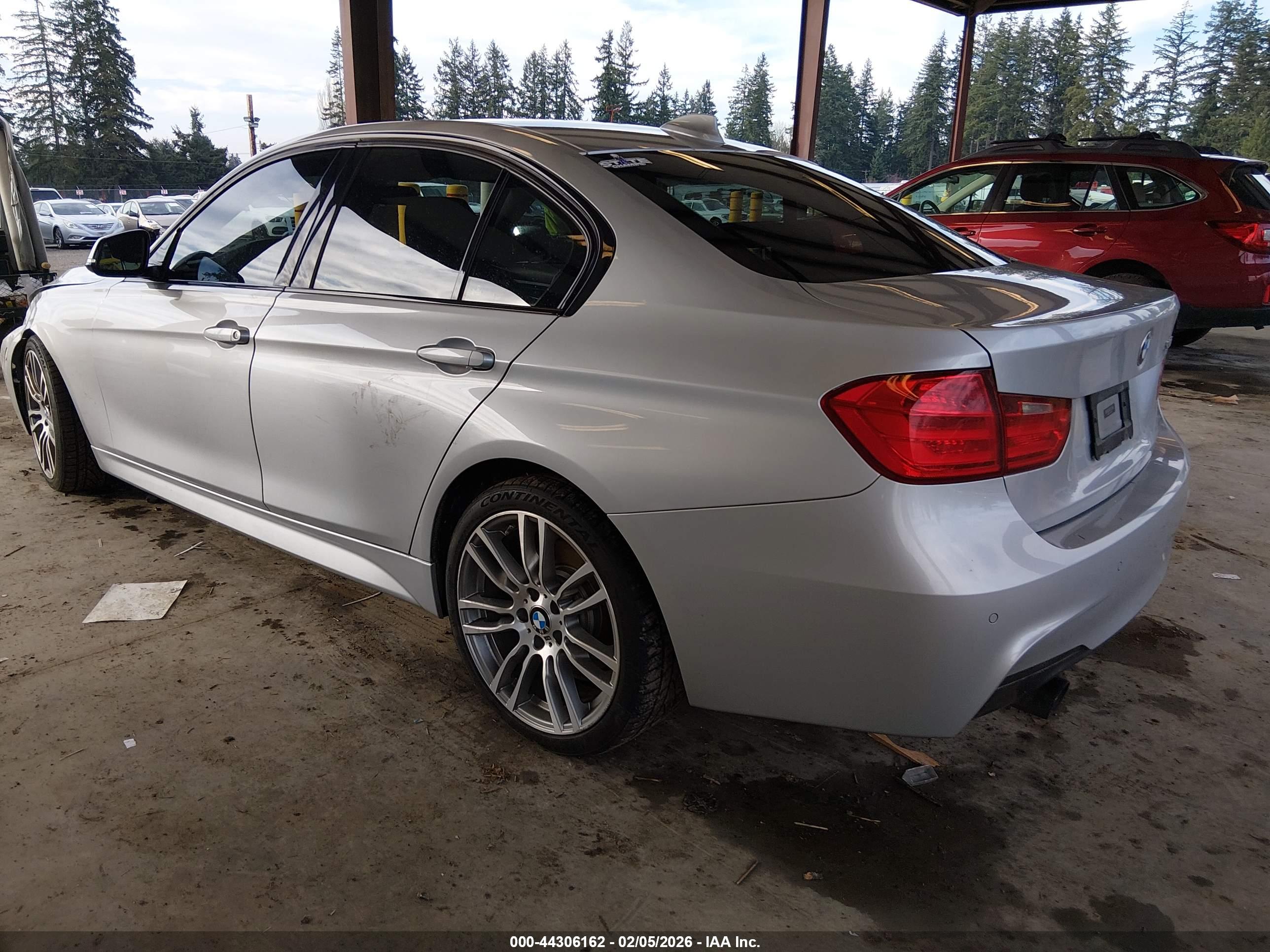 BMW 335I image 3
