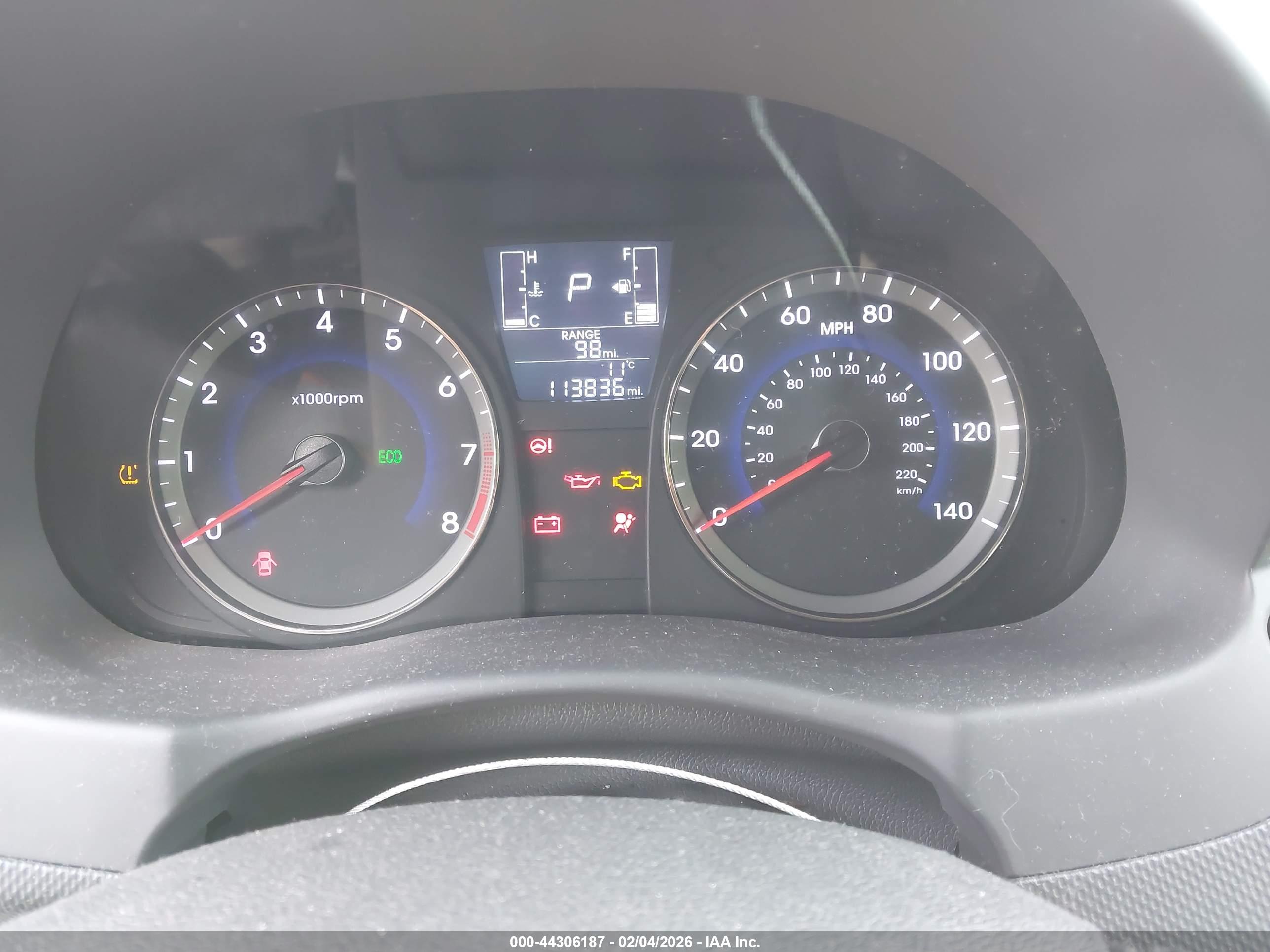 HYUNDAI ACCENT image 7
