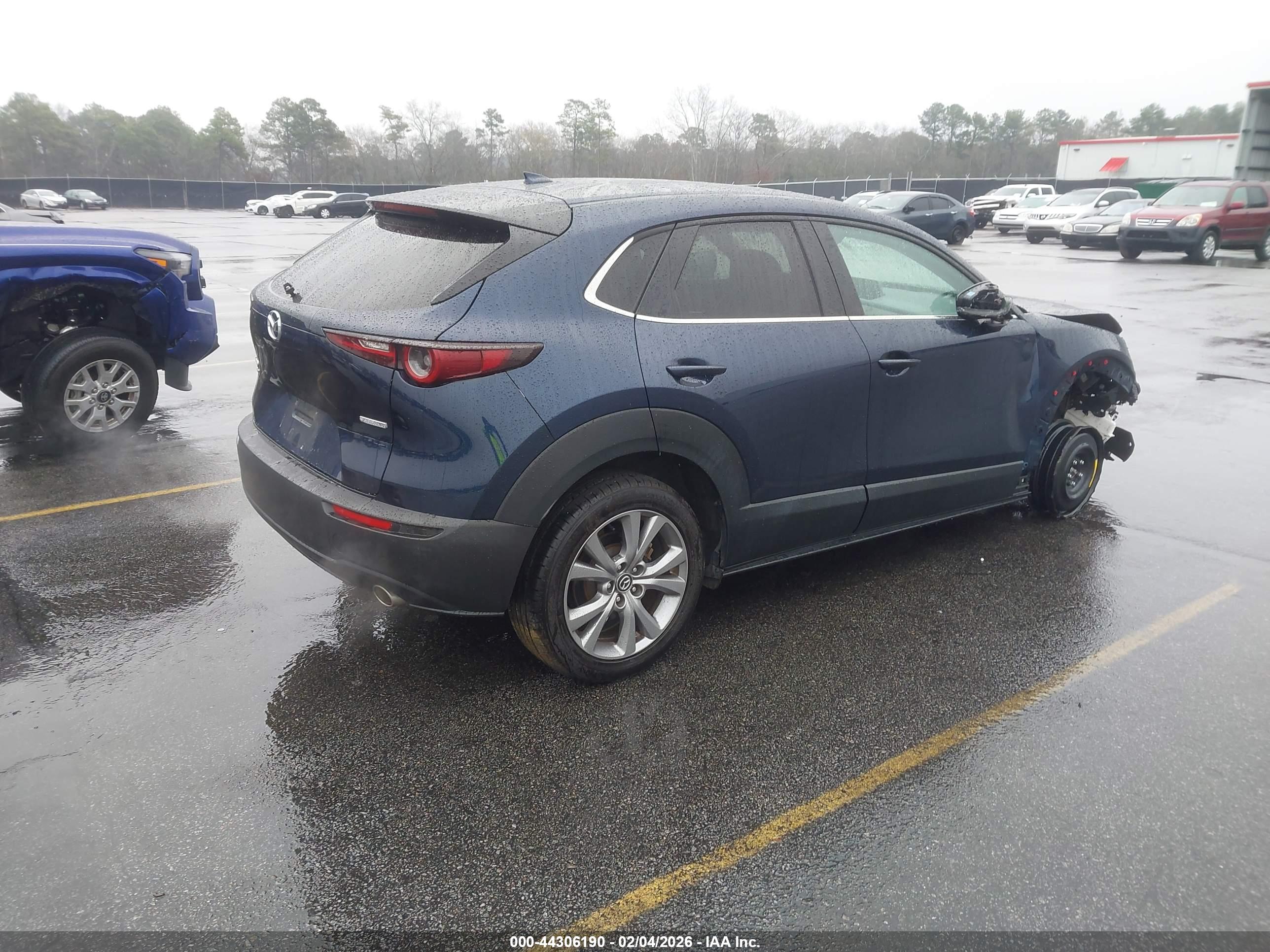 MAZDA CX-30 image 4