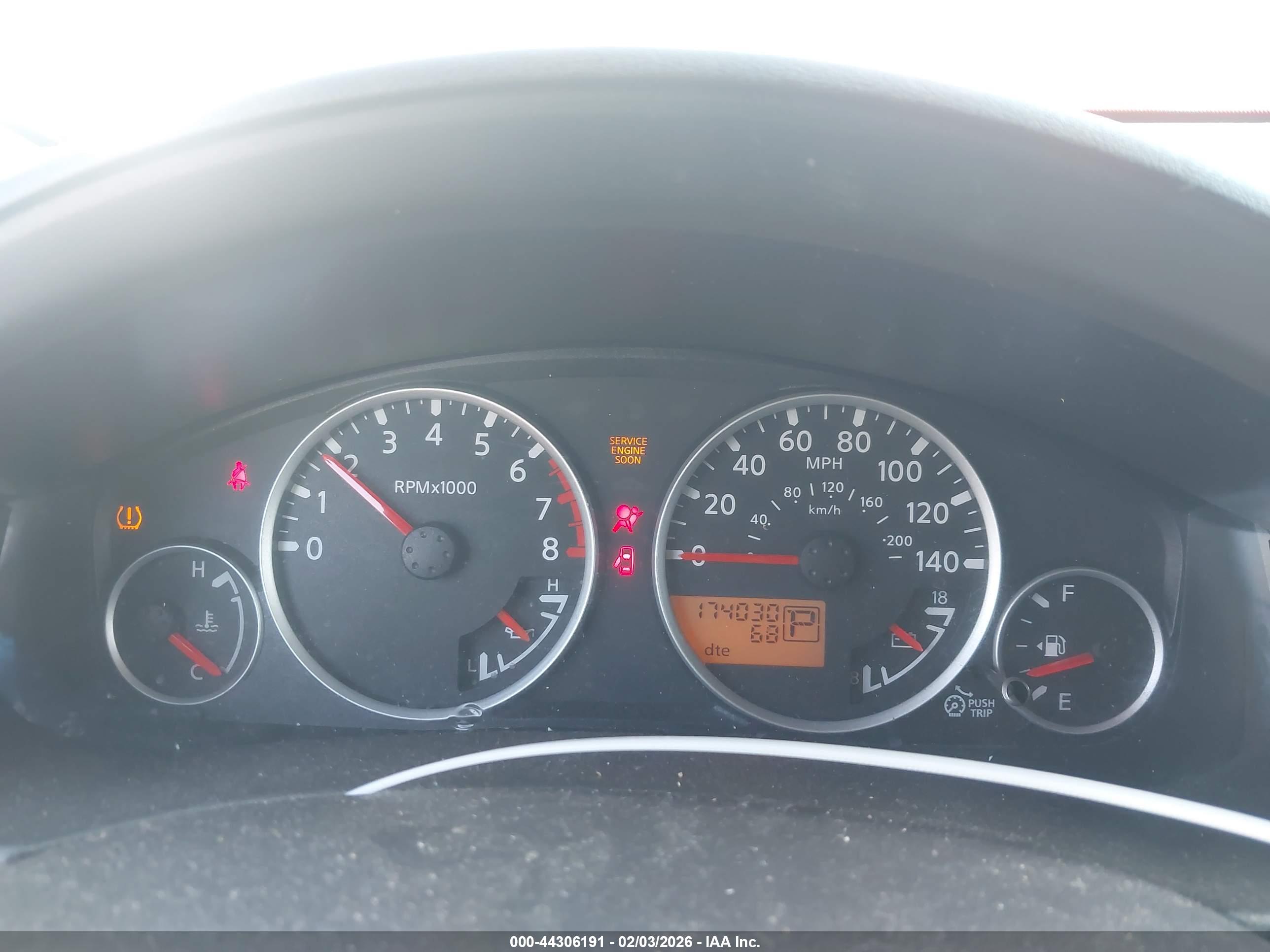 NISSAN PATHFINDER image 7