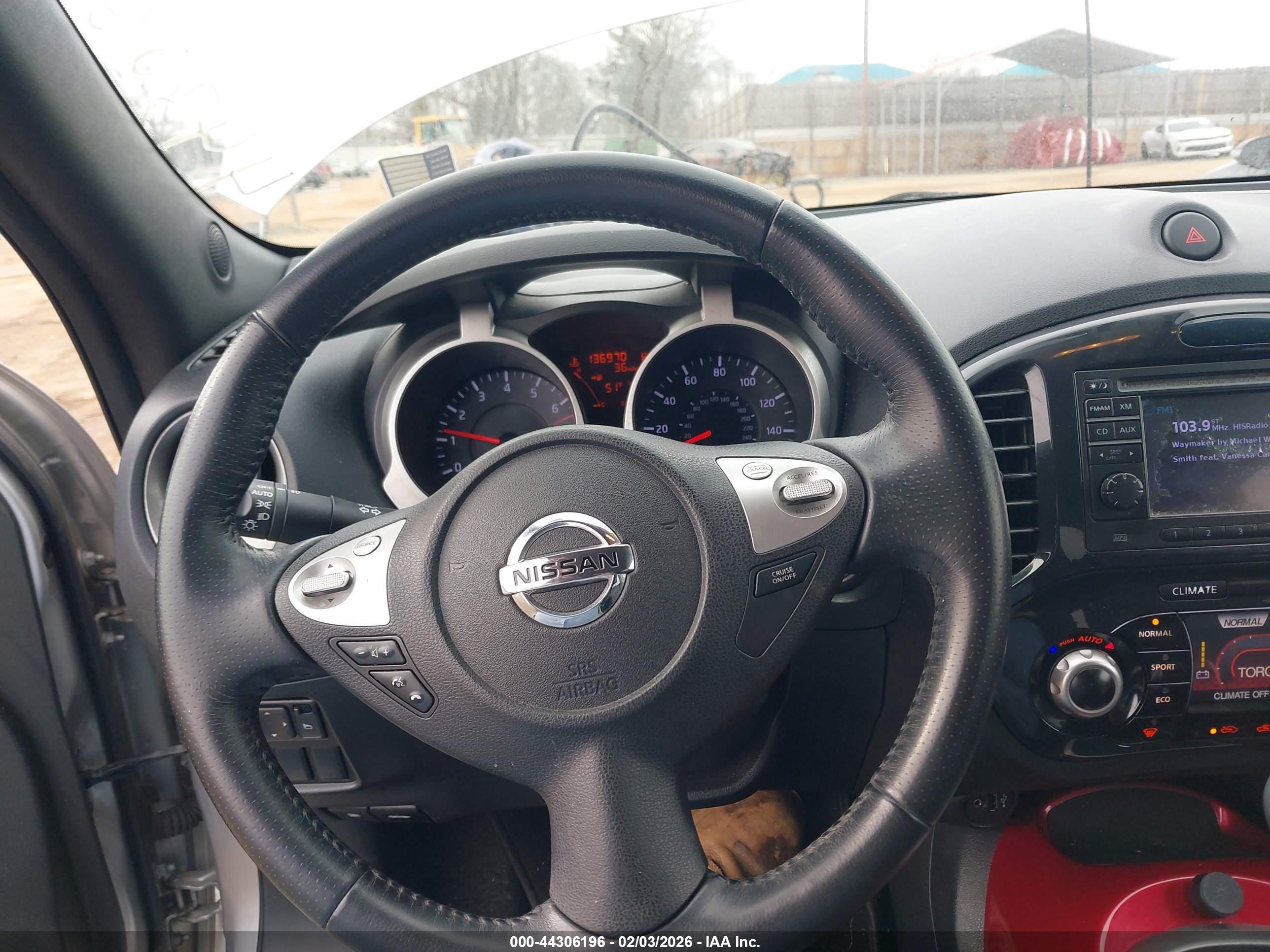 NISSAN JUKE image 6