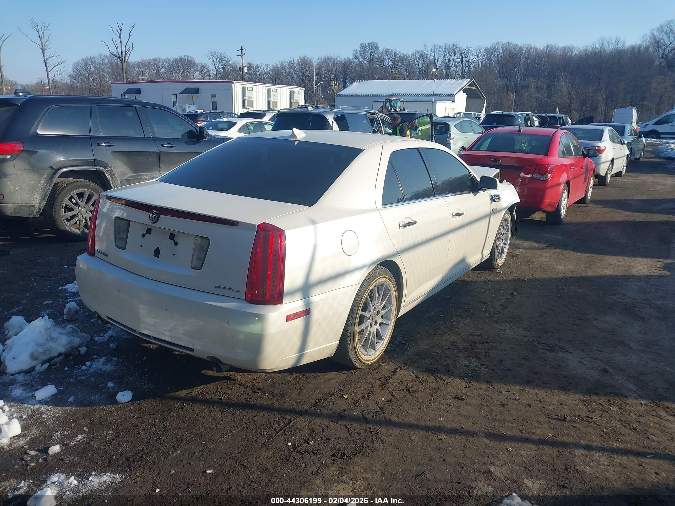 CADILLAC STS image 4