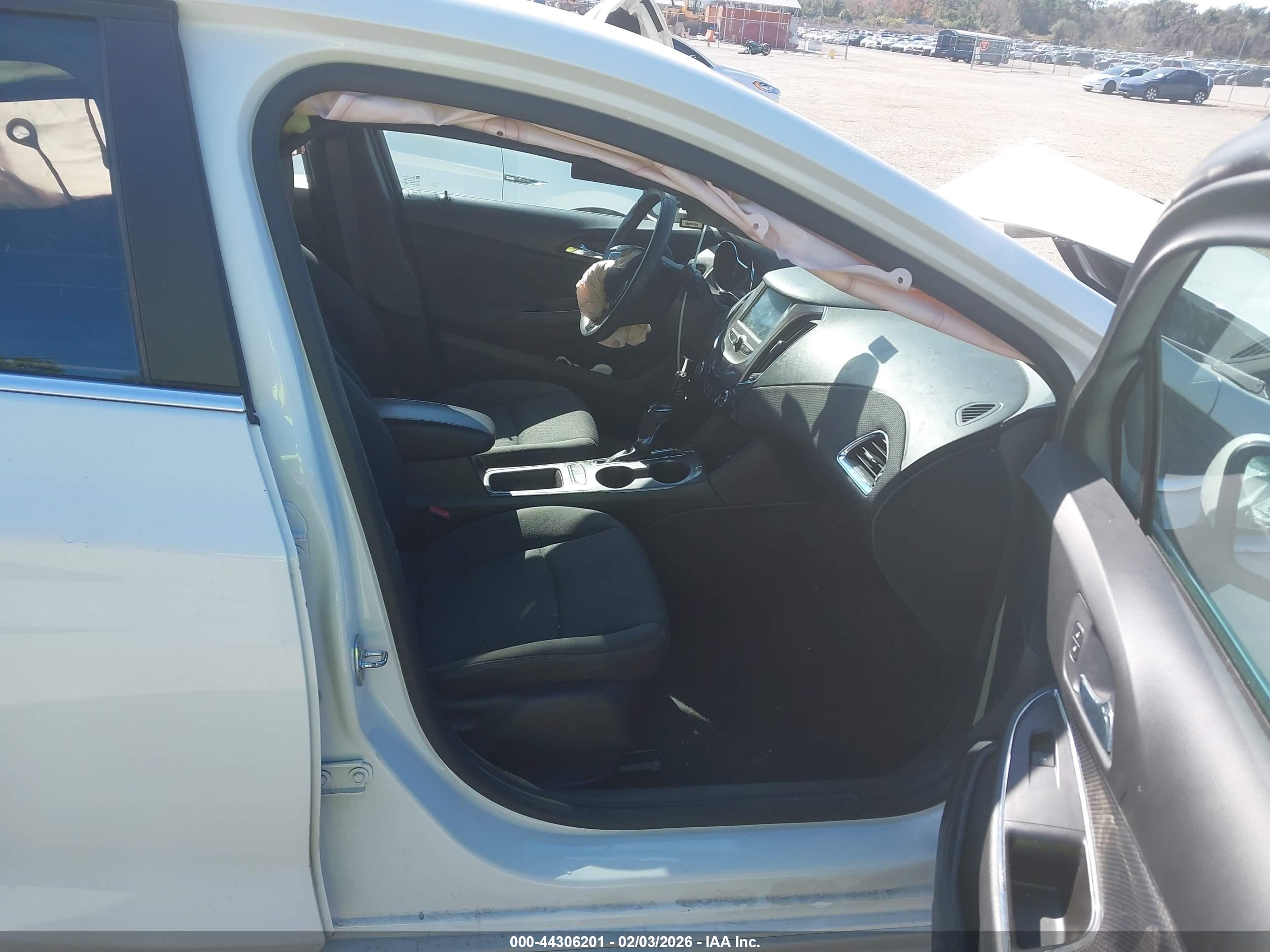 CHEVROLET CRUZE image 5