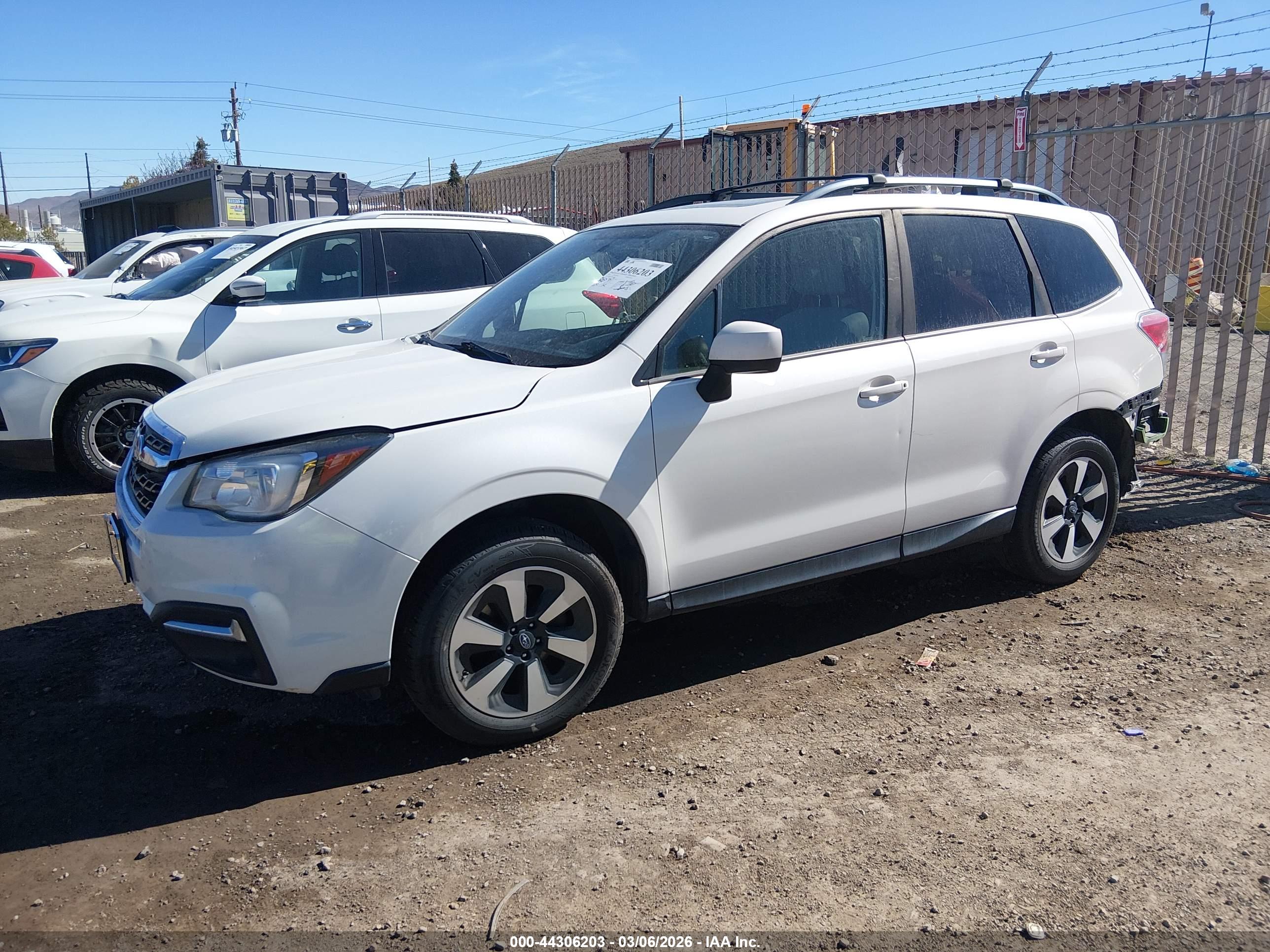 SUBARU FORESTER image 2