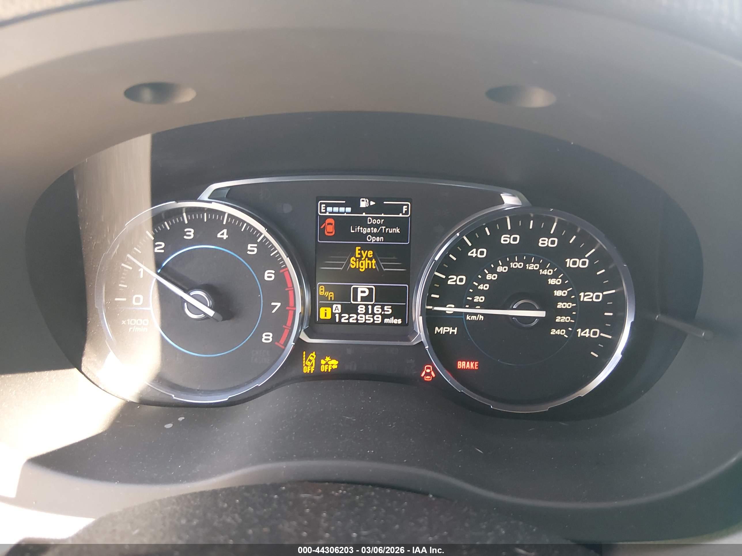 SUBARU FORESTER image 7