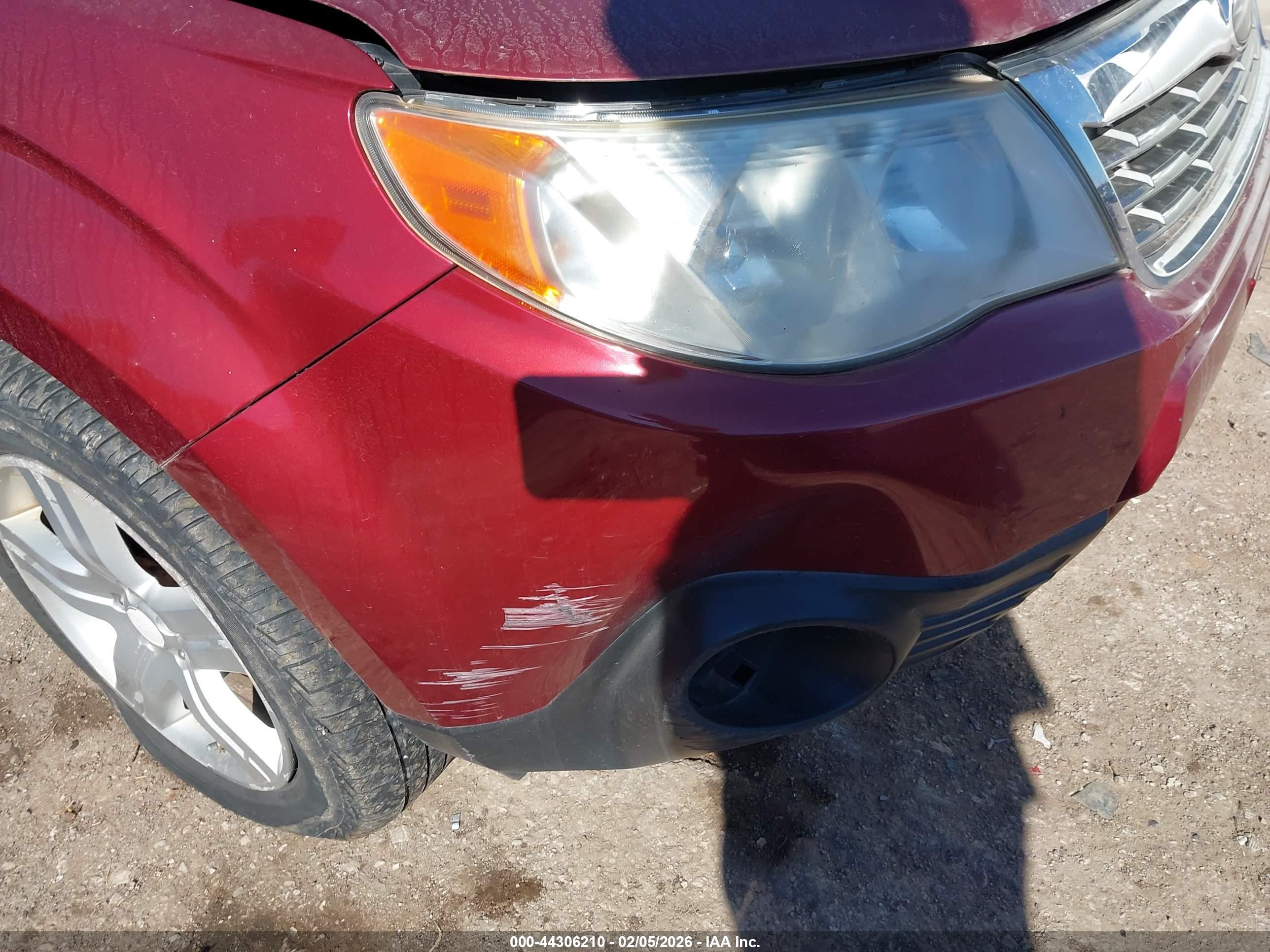 SUBARU FORESTER image 6
