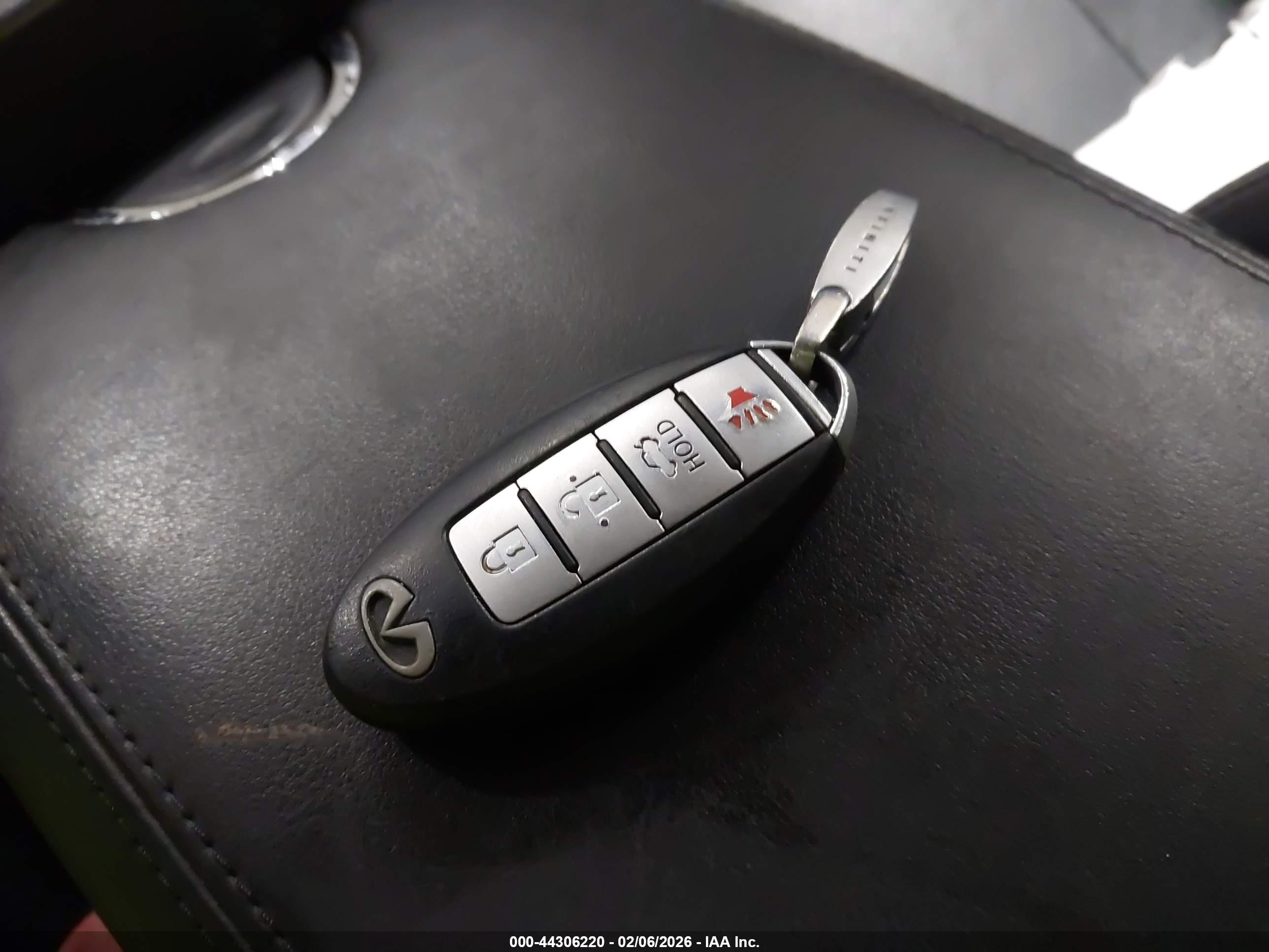 INFINITI G37 image 11