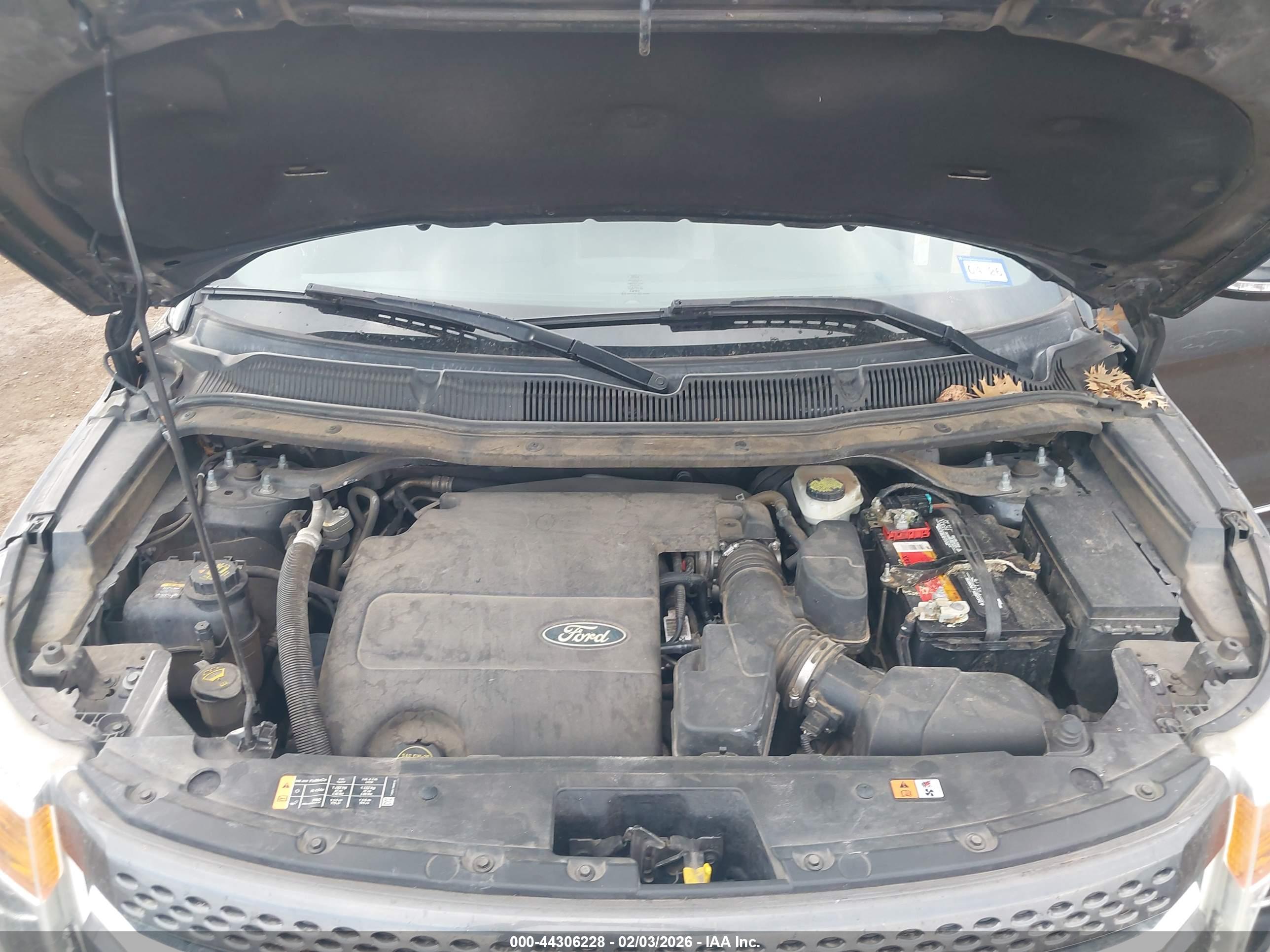 FORD EXPLORER image 10