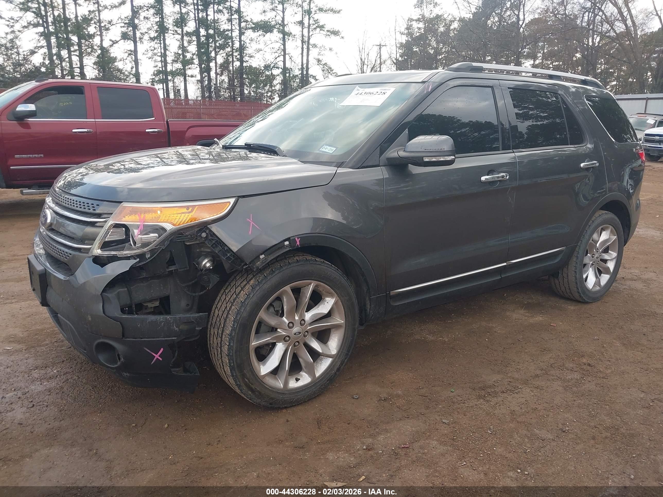 FORD EXPLORER image 2