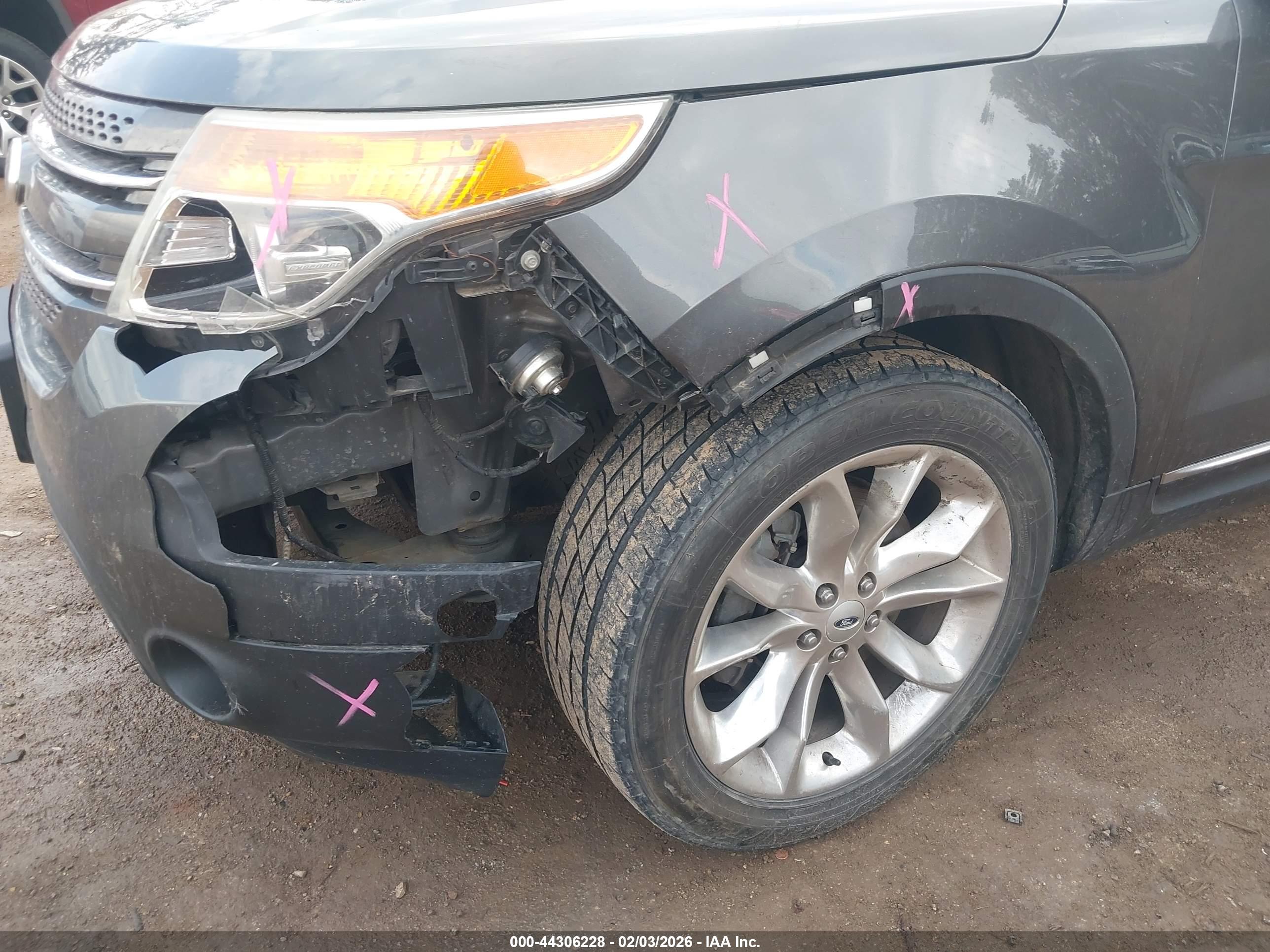 FORD EXPLORER image 6