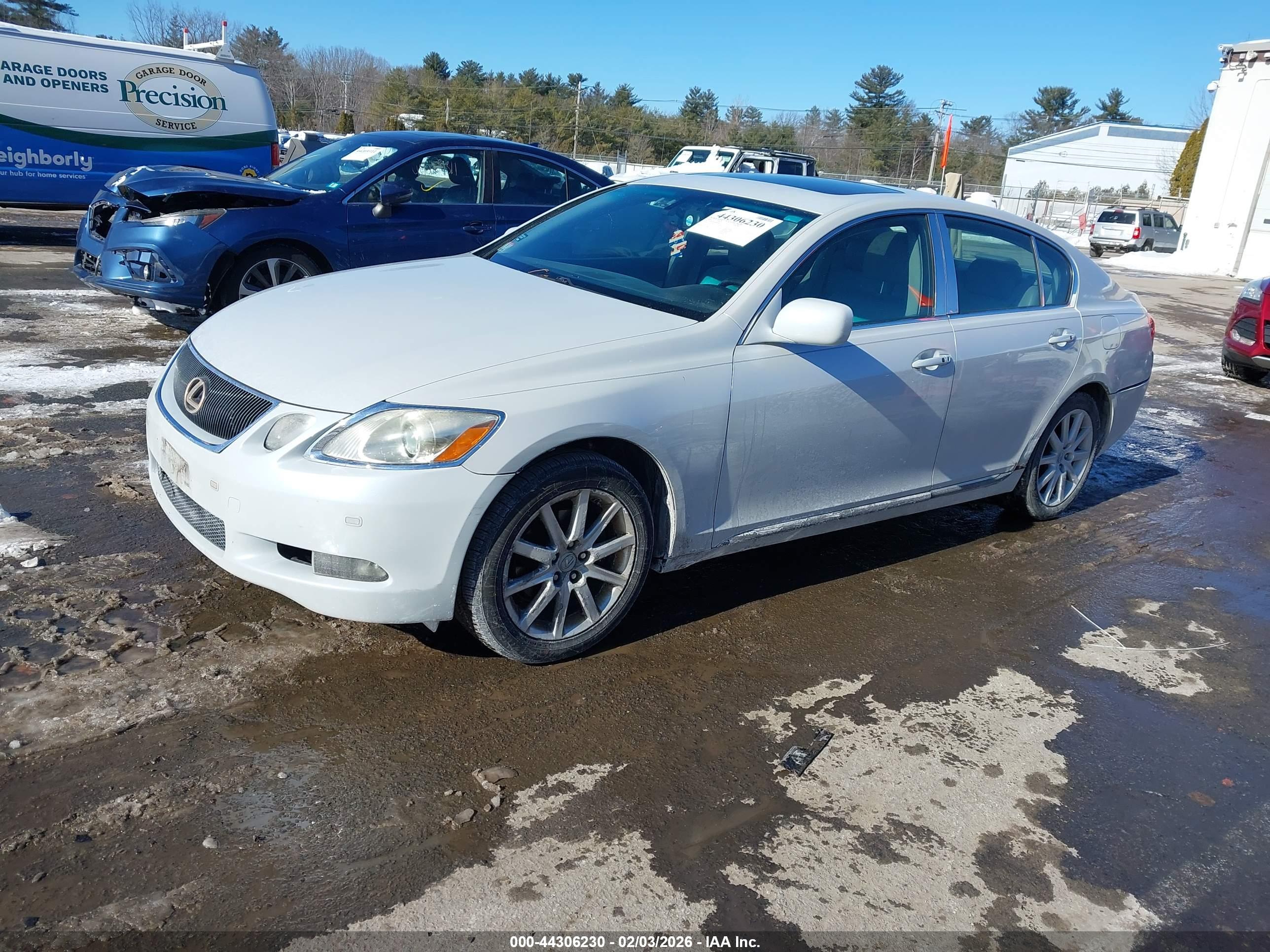 LEXUS GS image 2