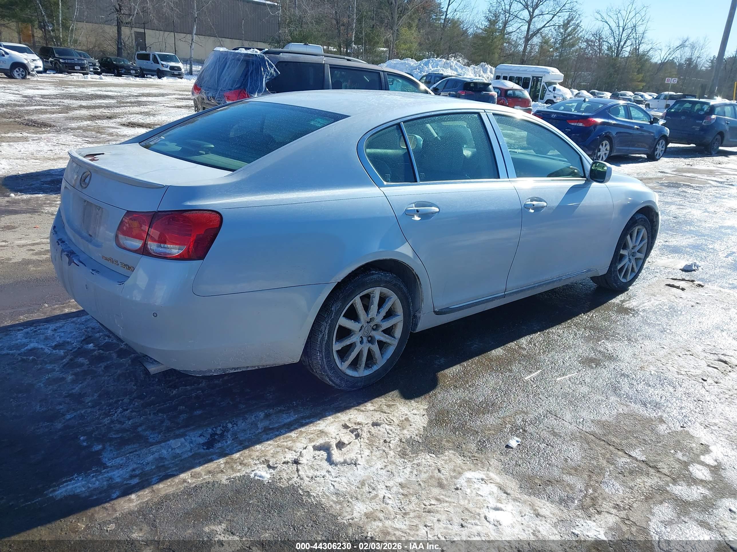 LEXUS GS image 4