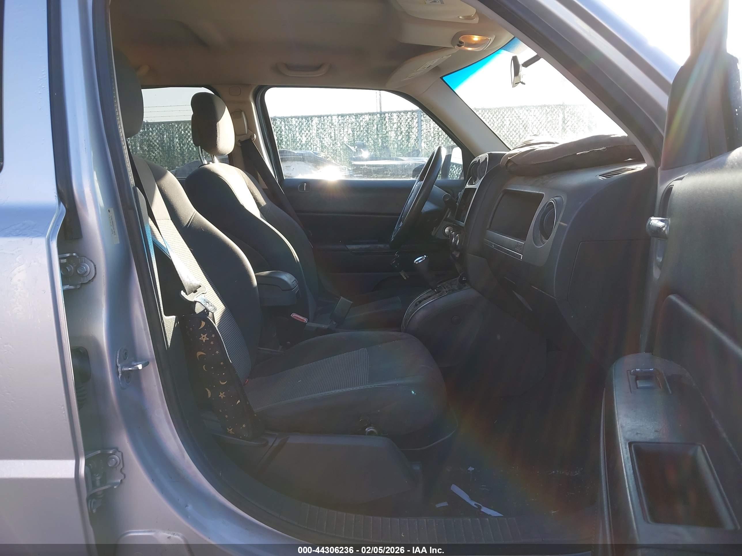 JEEP PATRIOT image 5