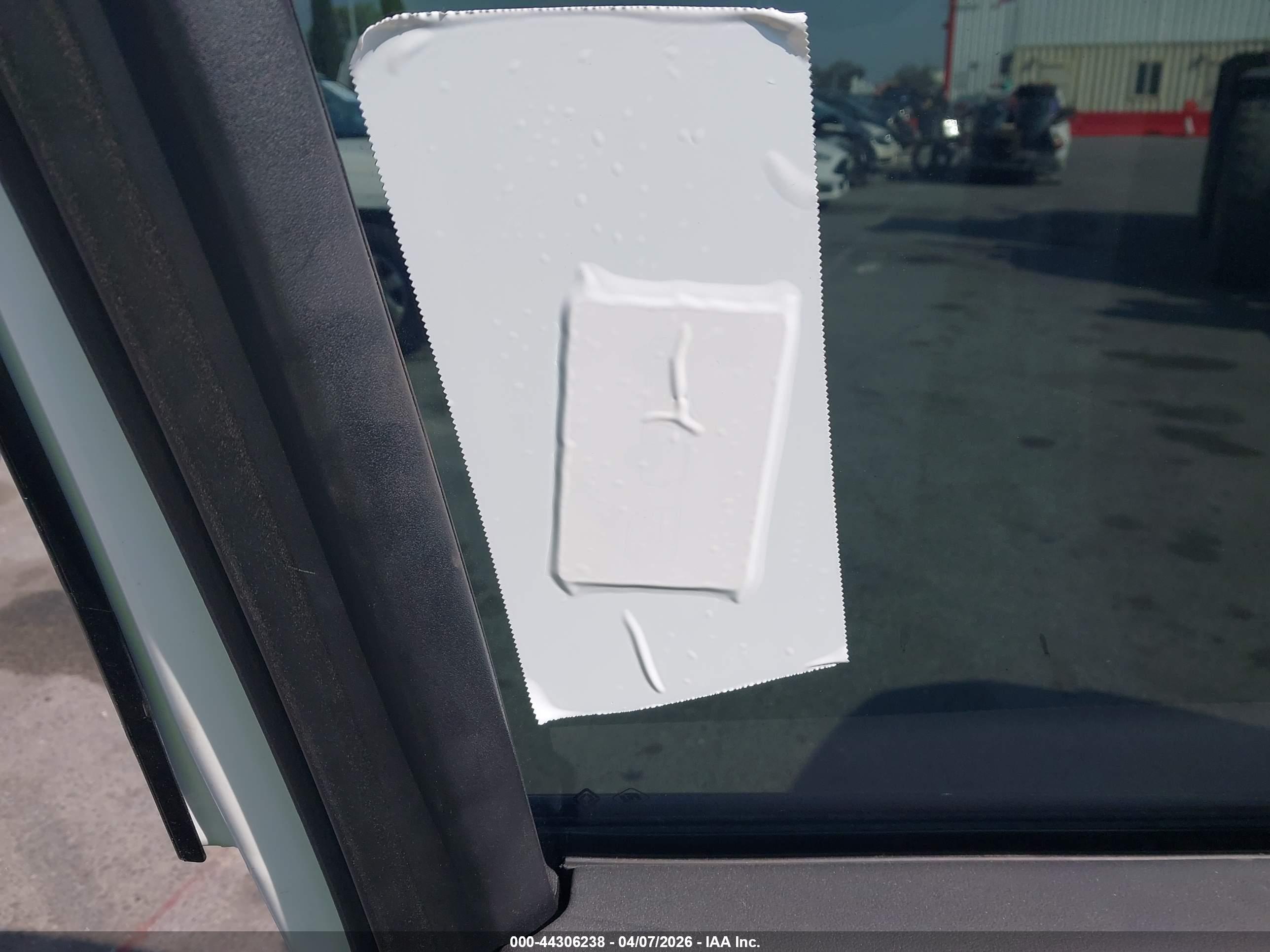 RIVIAN R1S image 11