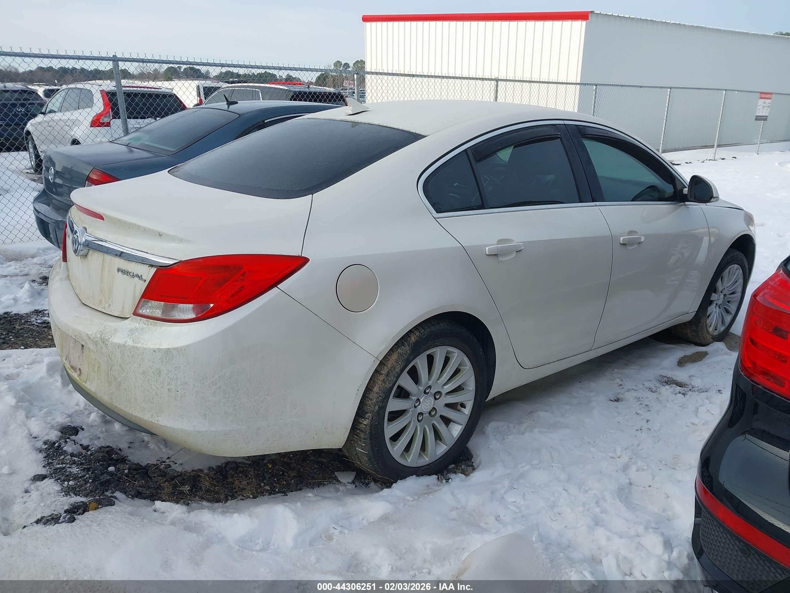 BUICK REGAL image 4