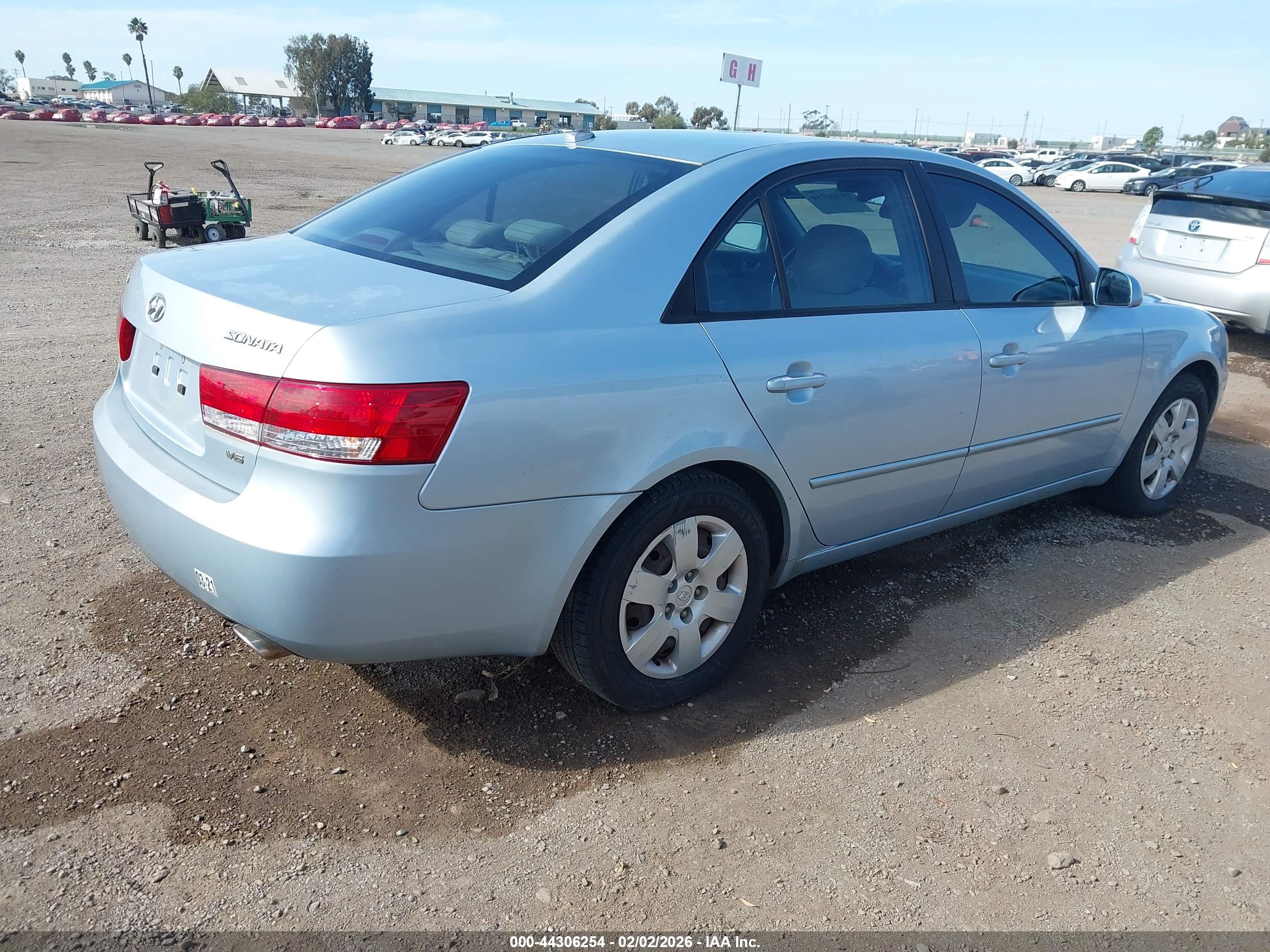 HYUNDAI SONATA image 4