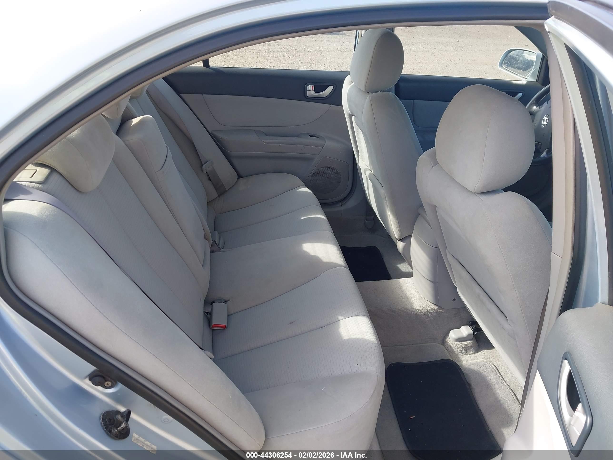 HYUNDAI SONATA image 8