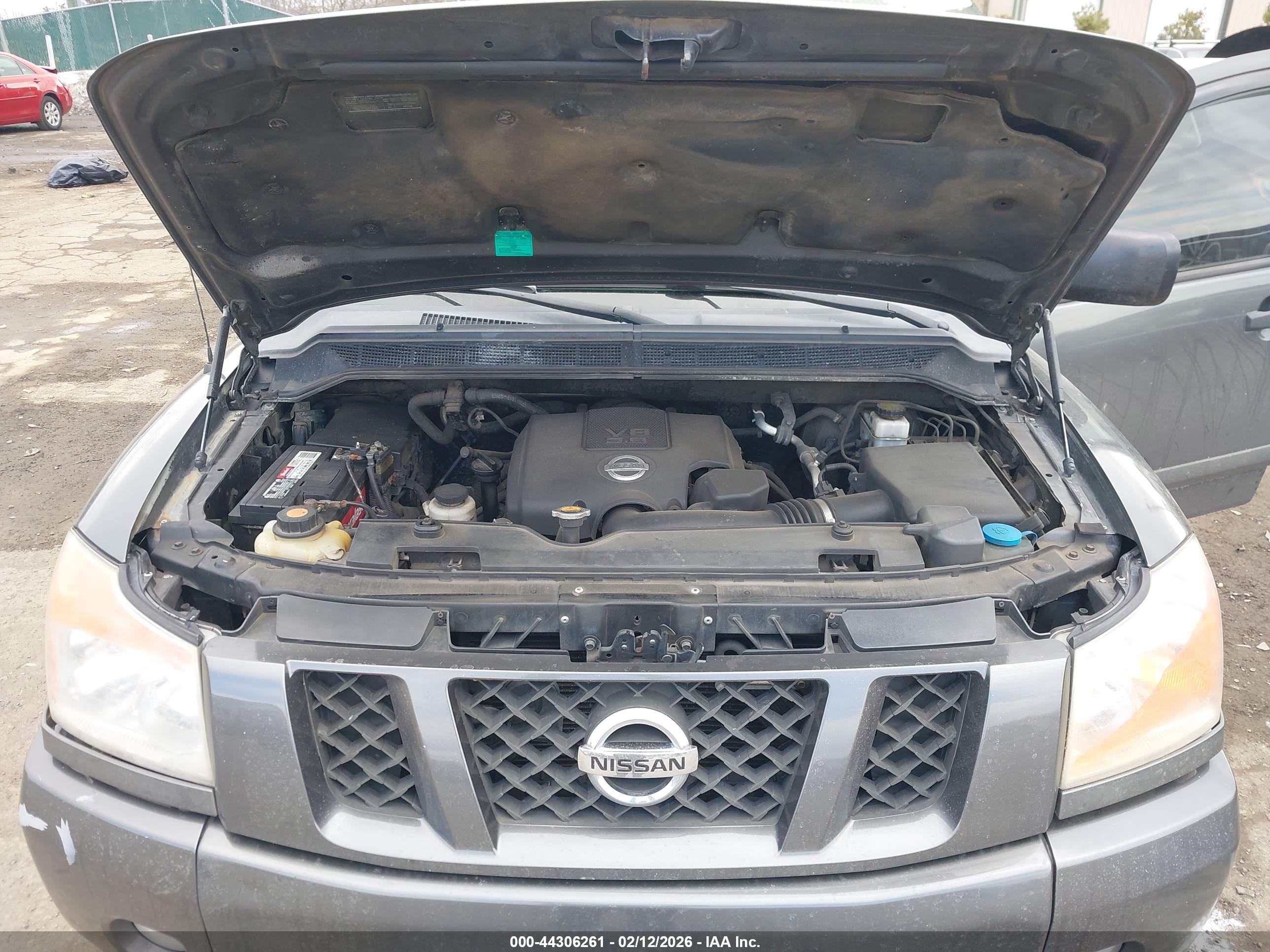 NISSAN TITAN image 10